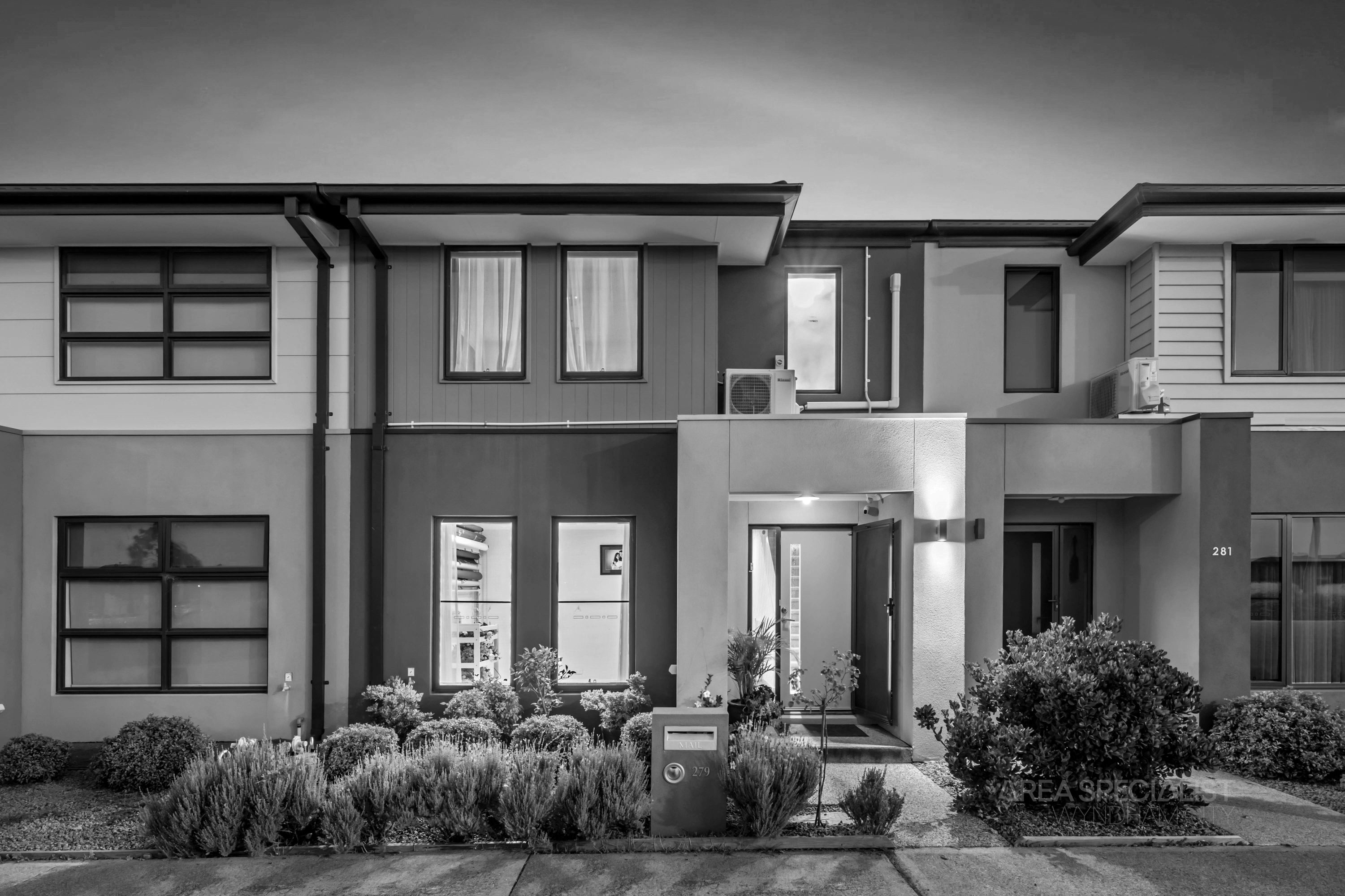 279 Dunnings Road, Point Cook