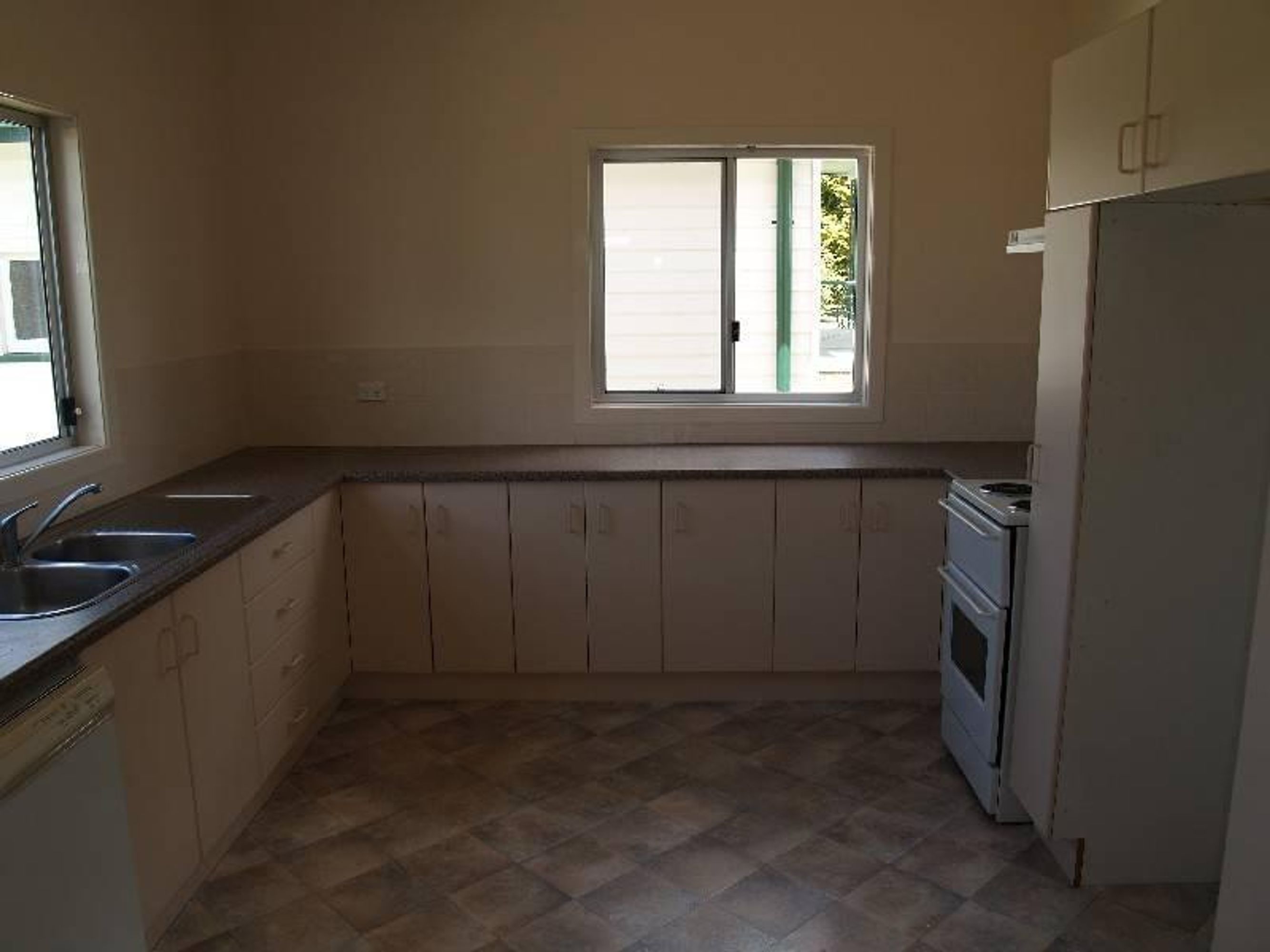 208 Powell Street, Grafton - Thumbnail 3