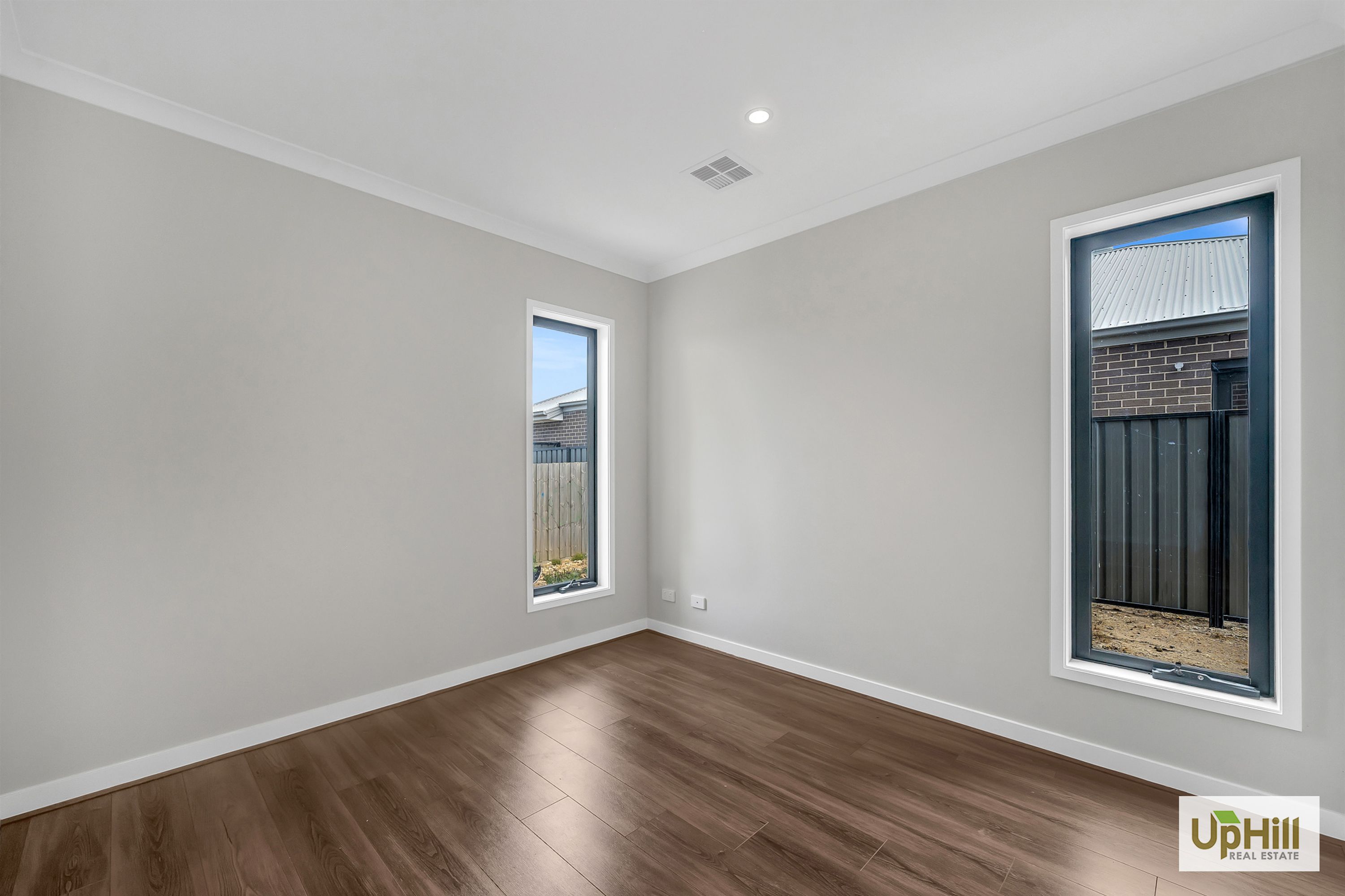 49 WINCHCOMBE WAY, Cranbourne North - Thumbnail 3