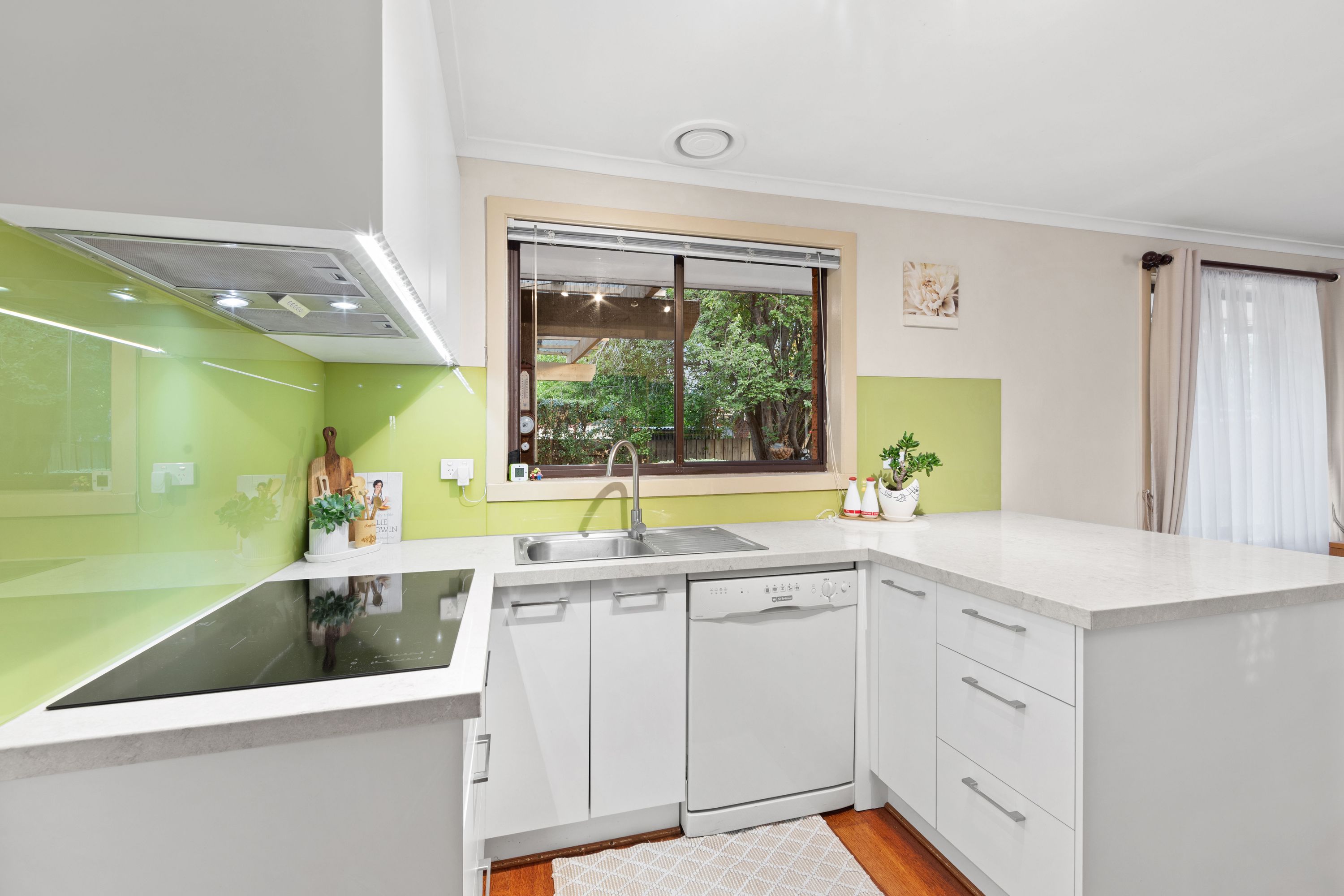 16 Maynard Place, Kings Park VIC 3021, Kings Park - Thumbnail 3