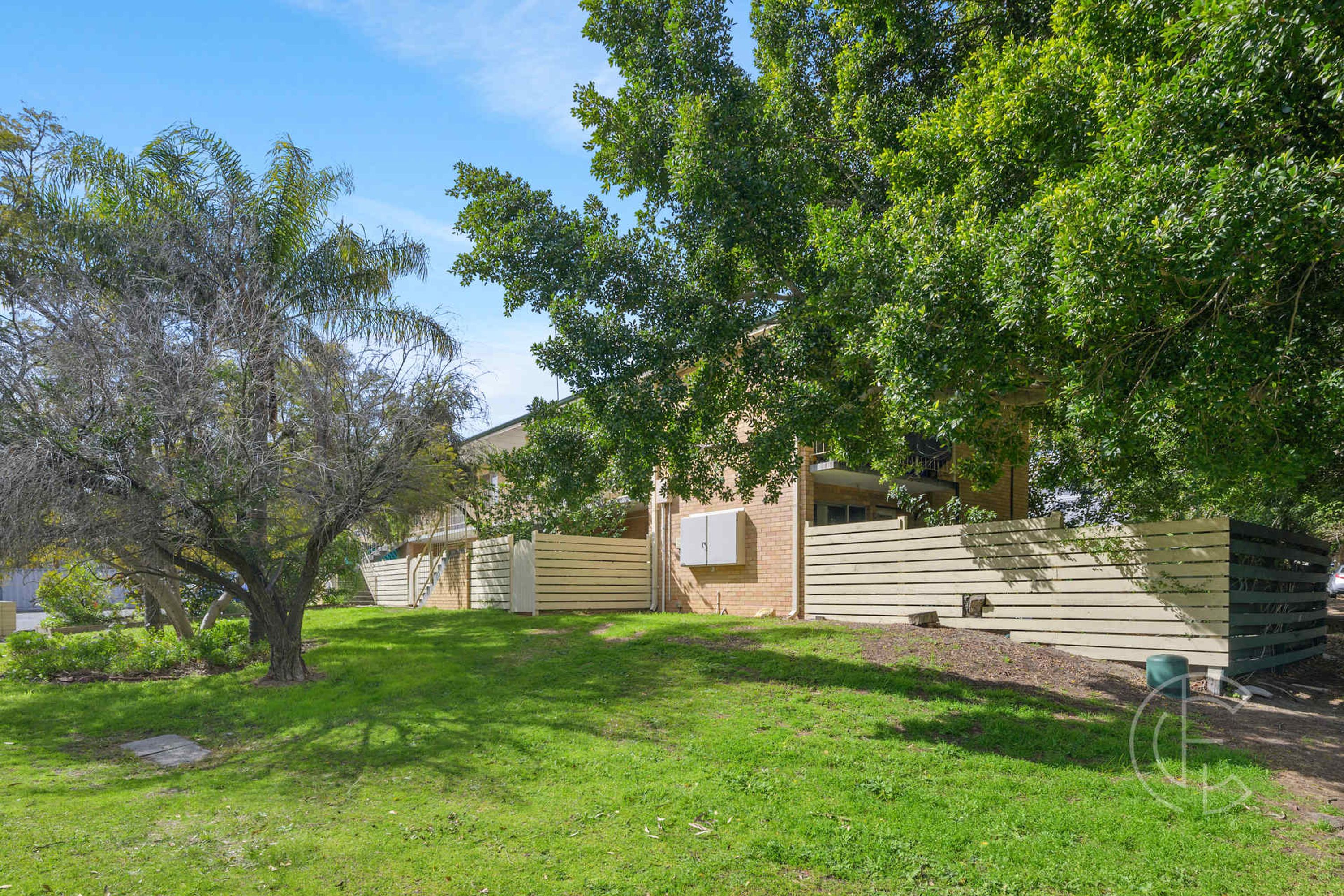 2/4 Jersey Street, Jolimont, WA 6014, Jolimont - Thumbnail 5