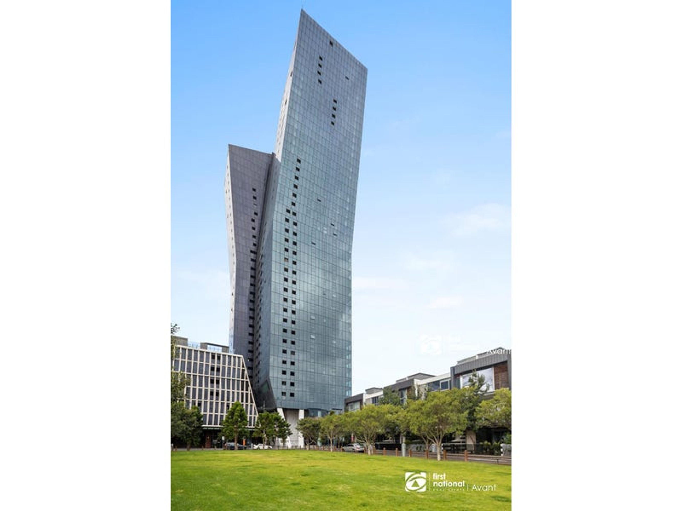 8 Pearl River Road, Docklands - Image 1