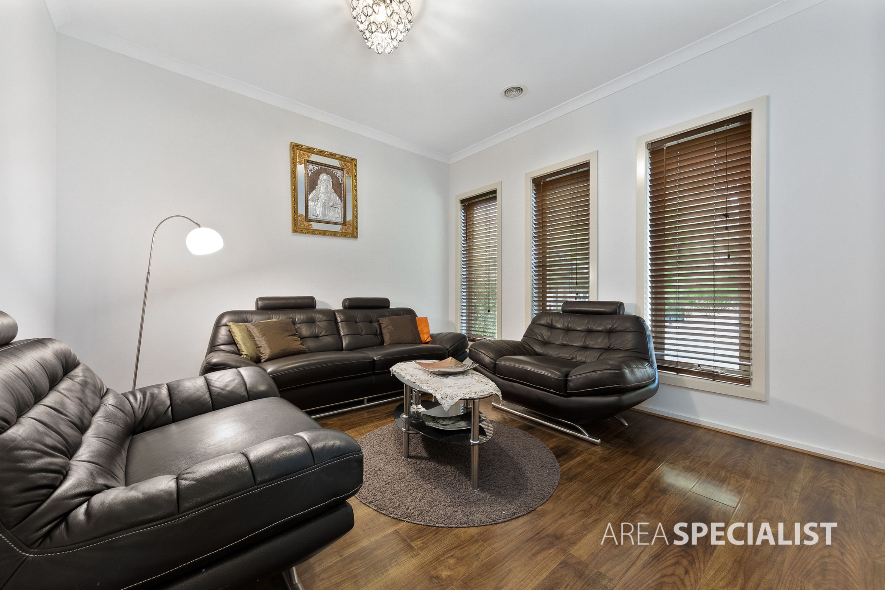 7 Dahlia Drive, Caroline Springs VIC 3023, Caroline Springs - Thumbnail 3