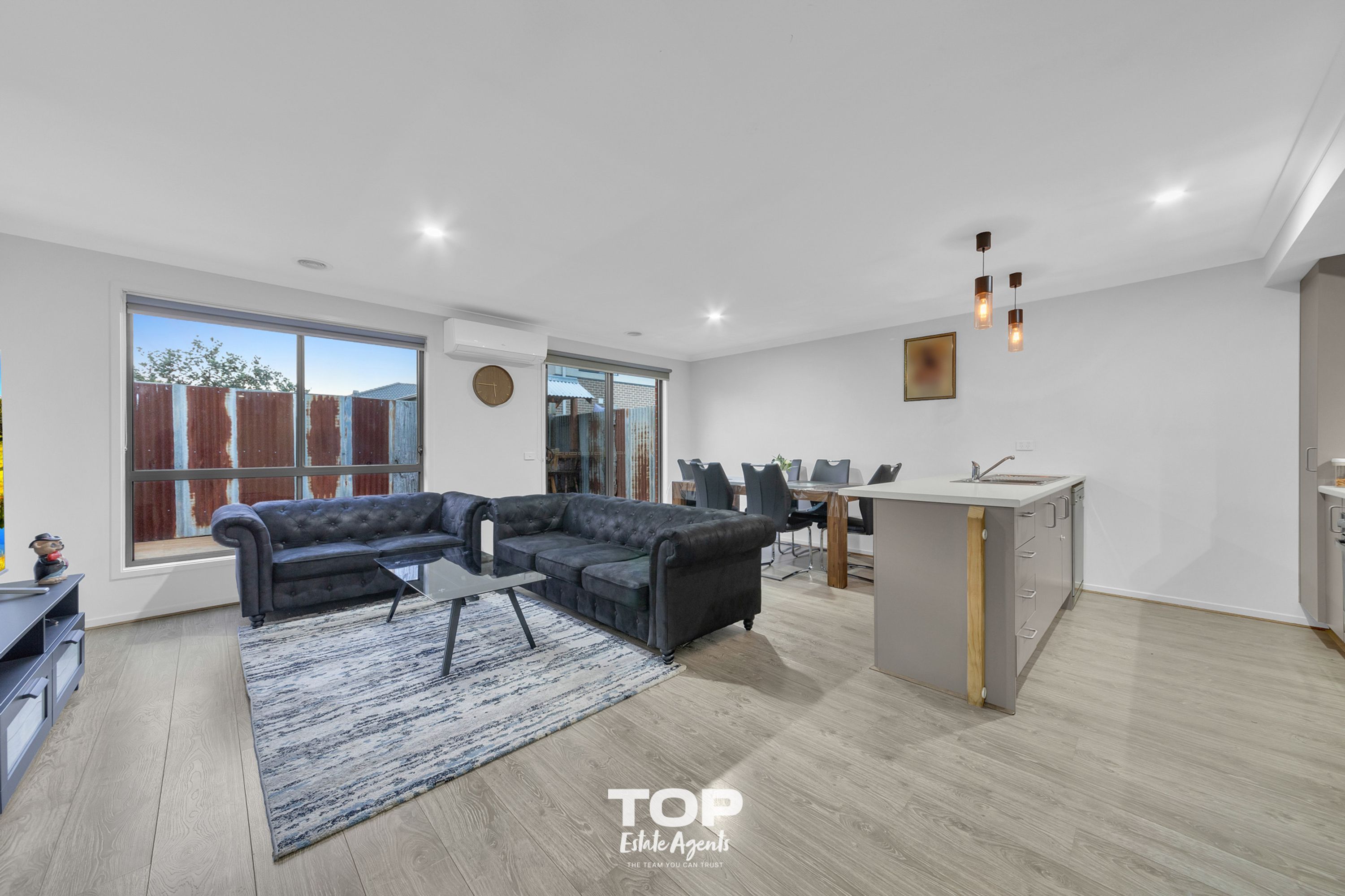 6 Barcelona Avenue, Clyde North - Thumbnail 5