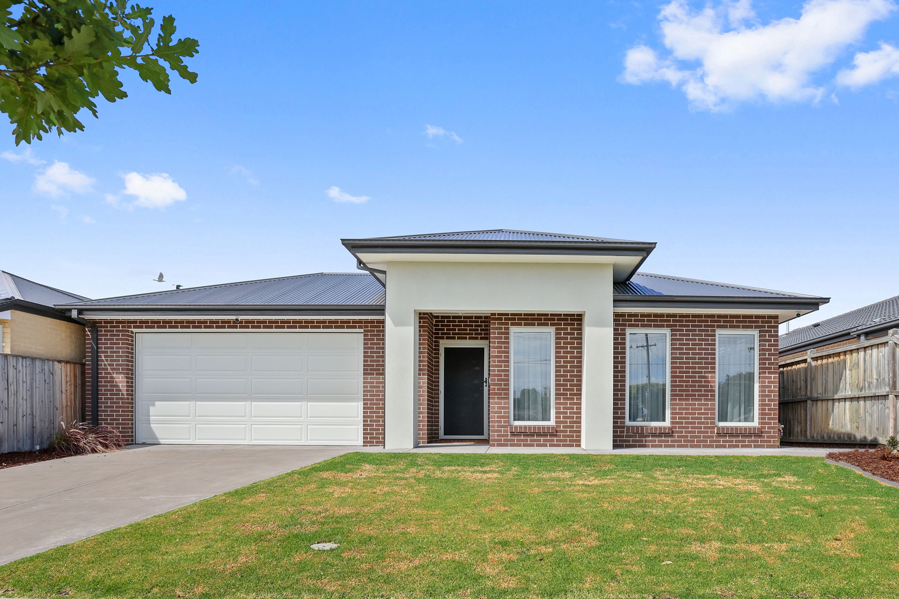 27 School Road, Trafalgar, Trafalgar - Image 1