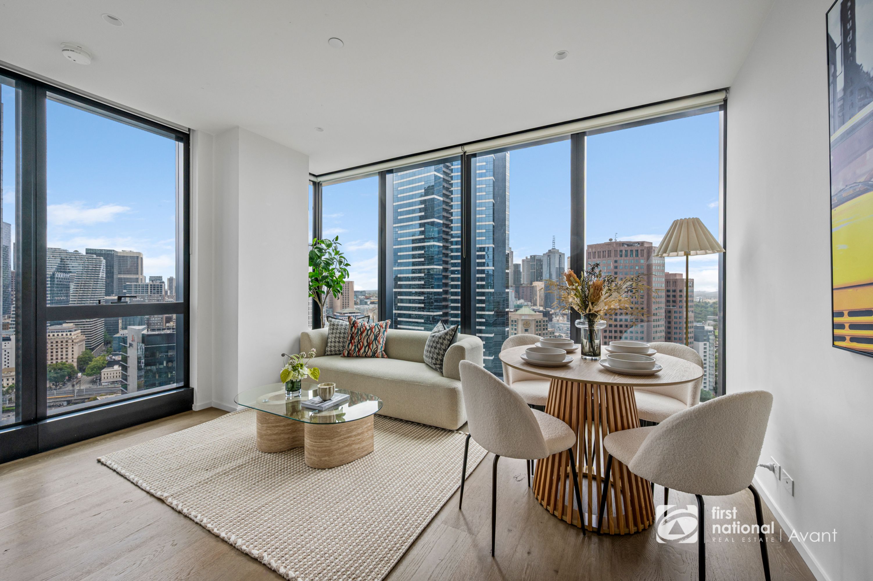 3204/70 Southbank Boulevard, Southbank - Thumbnail 3