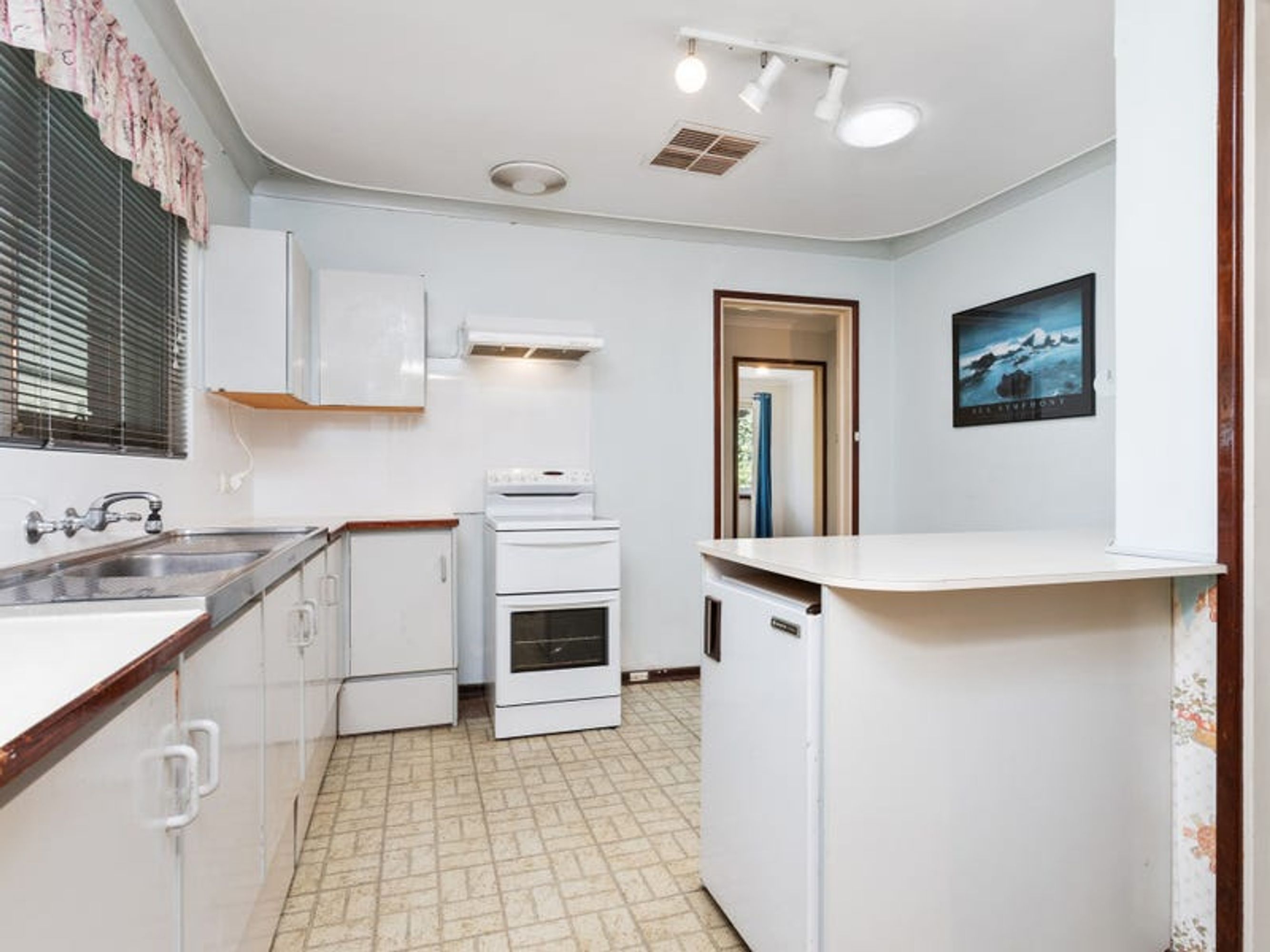 14 Ospringe Street, Gosnells - Thumbnail 4