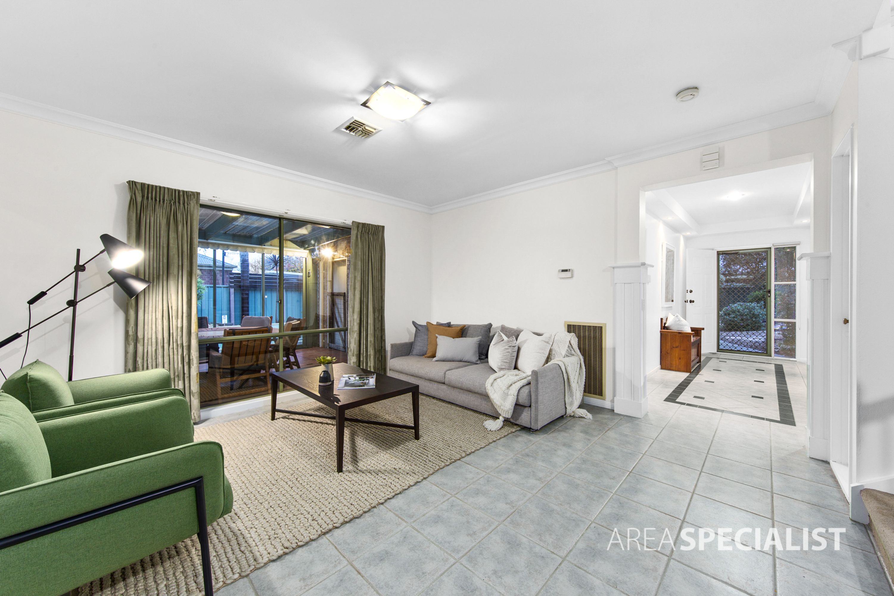 19 Kyneton Circuit, Caroline Springs VIC 3023, Caroline Springs - Thumbnail 8