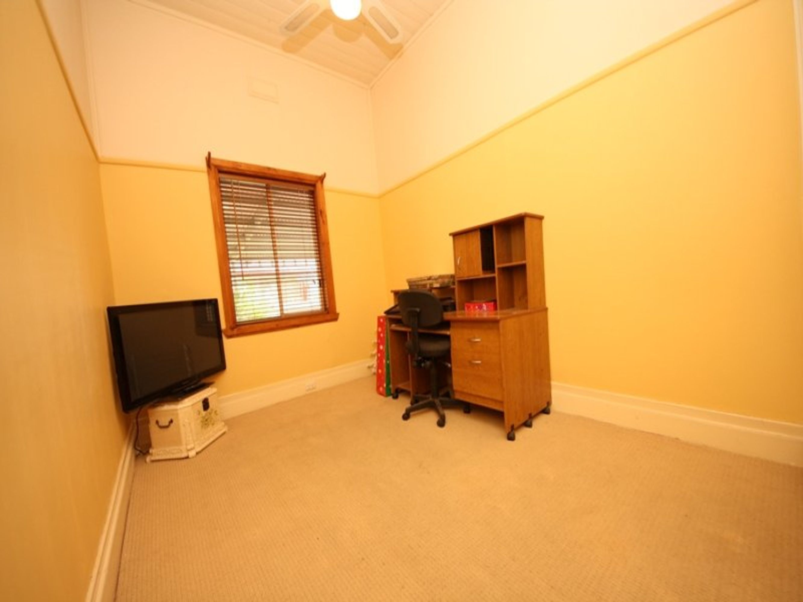 4 Valentine Avenue, Horsham VIC 3400, Horsham - Thumbnail 4