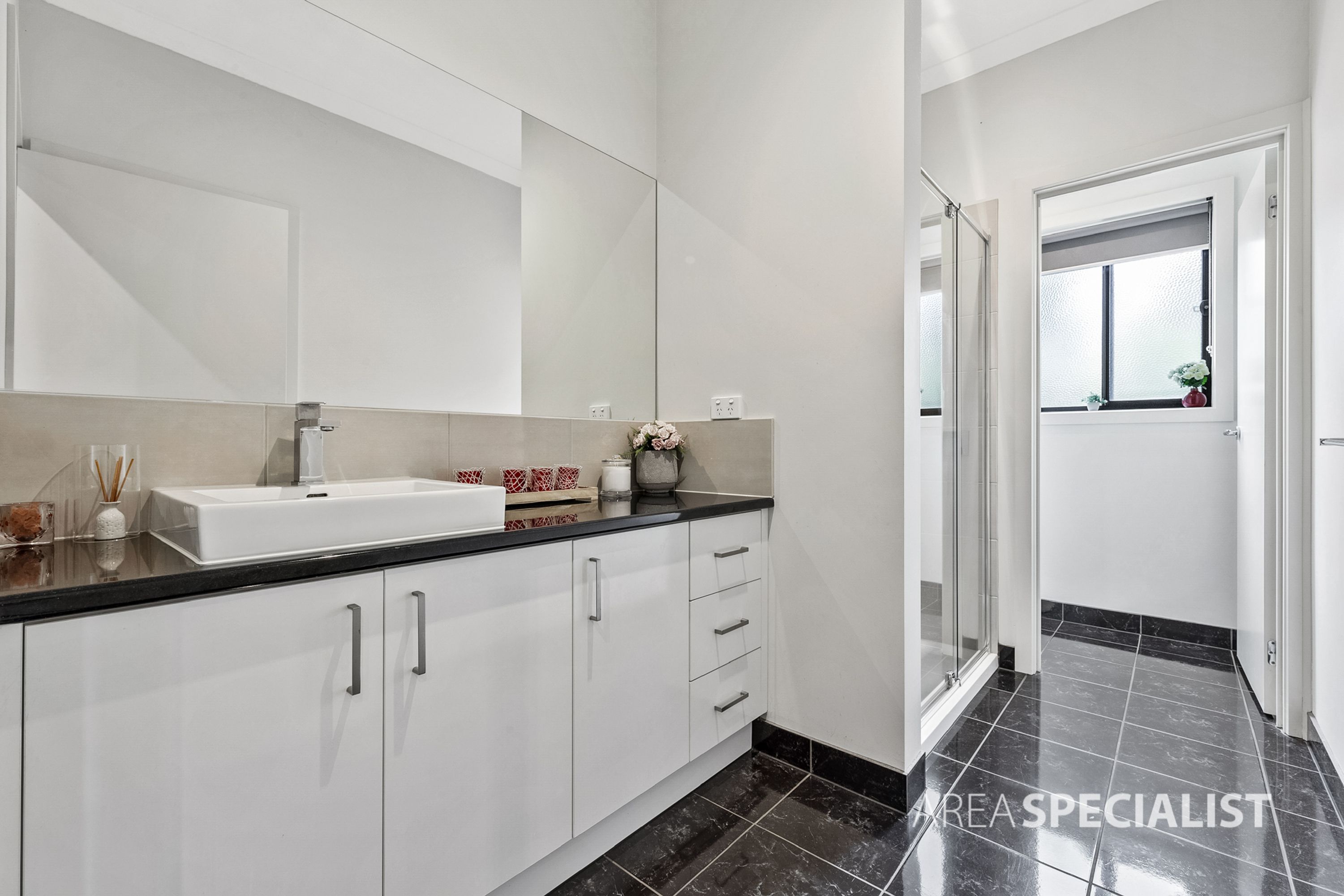 11 Tatterson Way, Caroline Springs VIC 3023, Caroline Springs - Thumbnail 6
