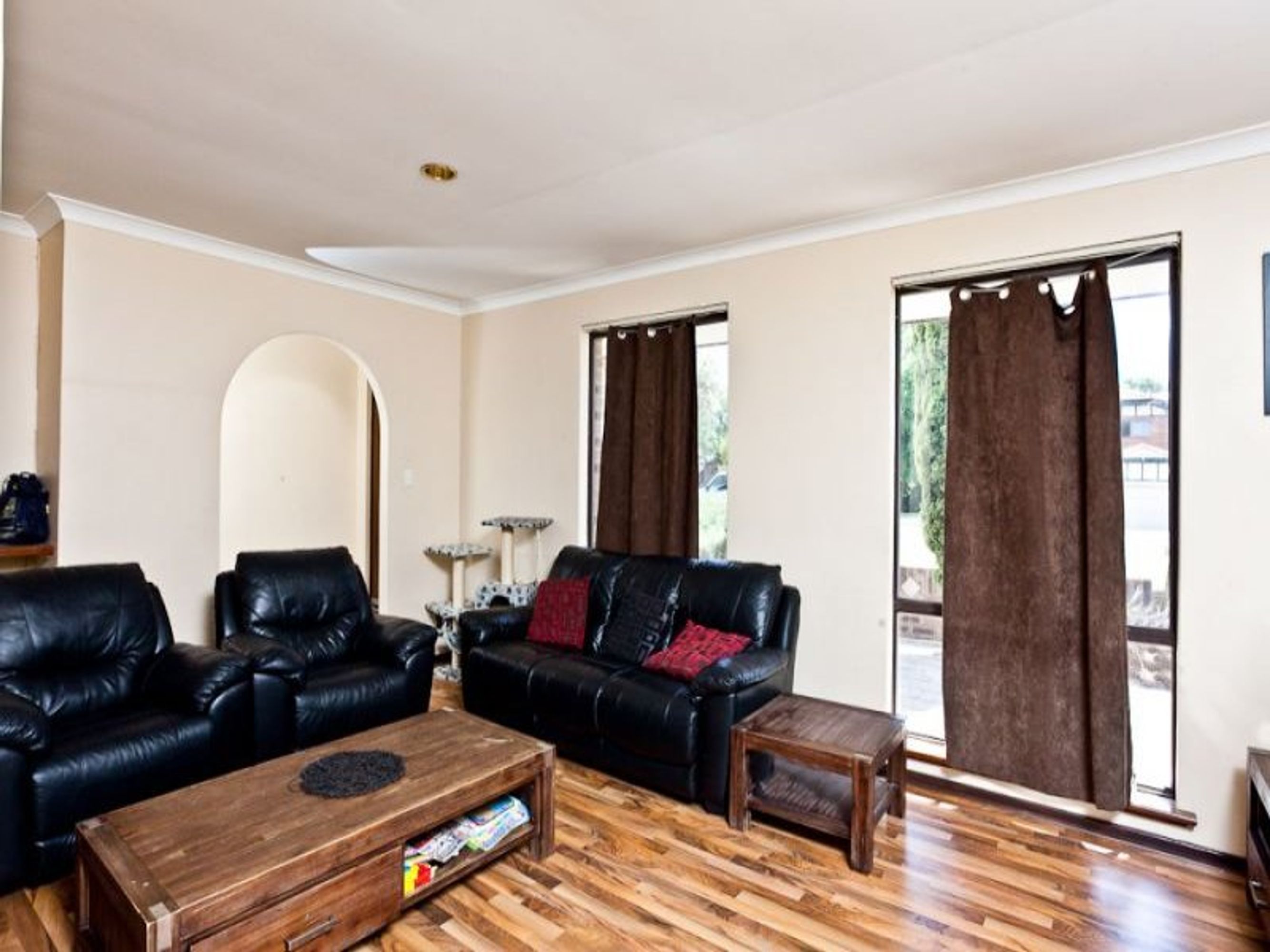 27A Ionic Street, Rossmoyne - Thumbnail 4