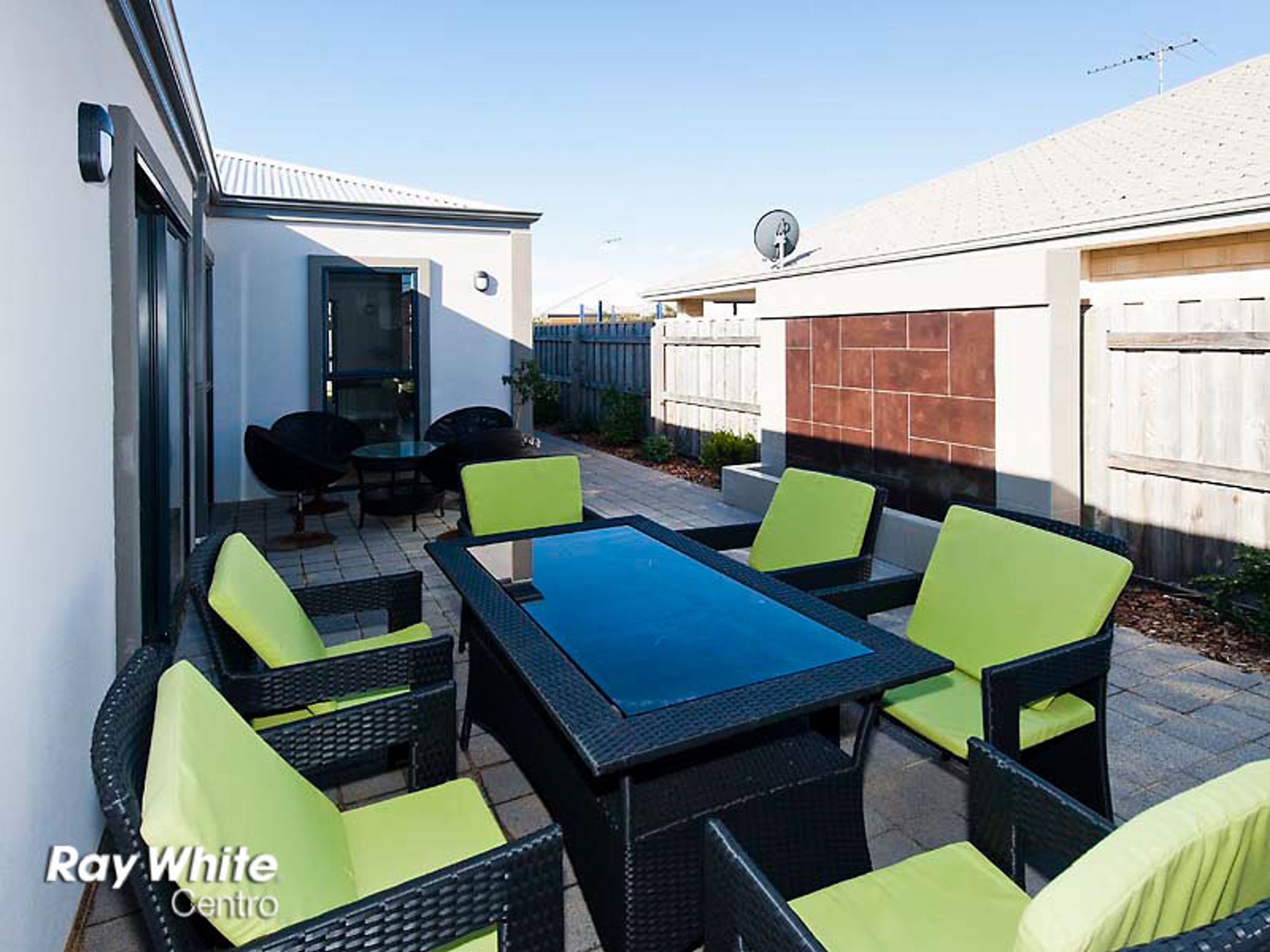 47 Marsdenia Road, Halls Head, WA 6210, Halls Head - Thumbnail 3