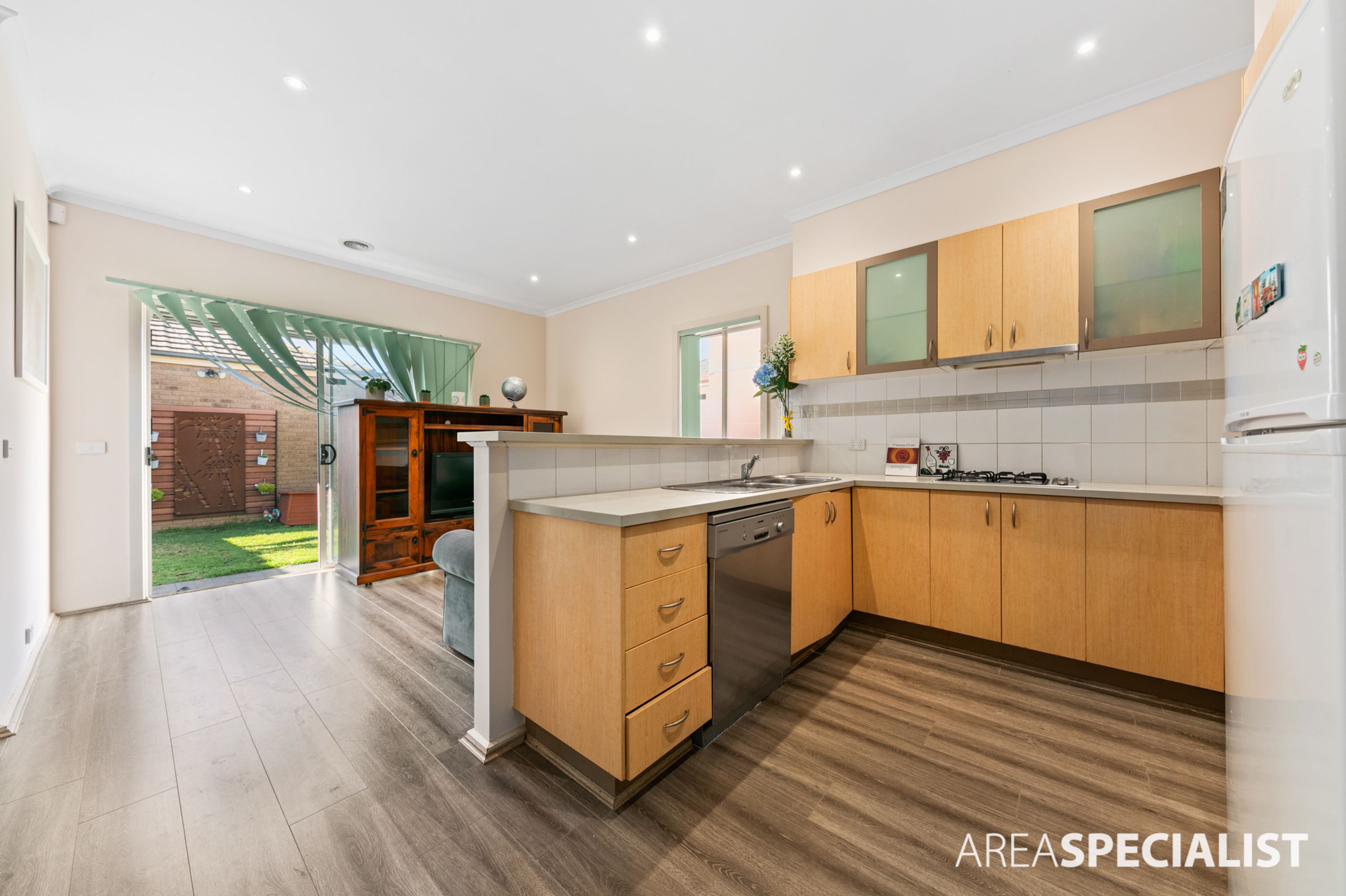 49 Amberlea Circuit, Taylors Hill VIC 3037, Taylors Hill - Thumbnail 5