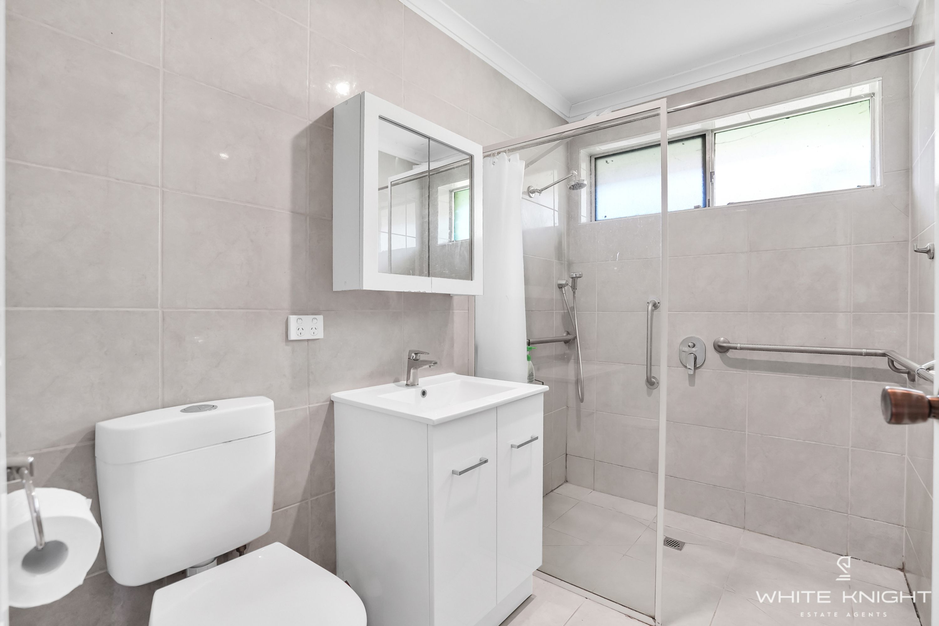 16 Grantham Parade, St Albans VIC 3021, St Albans - Thumbnail 4