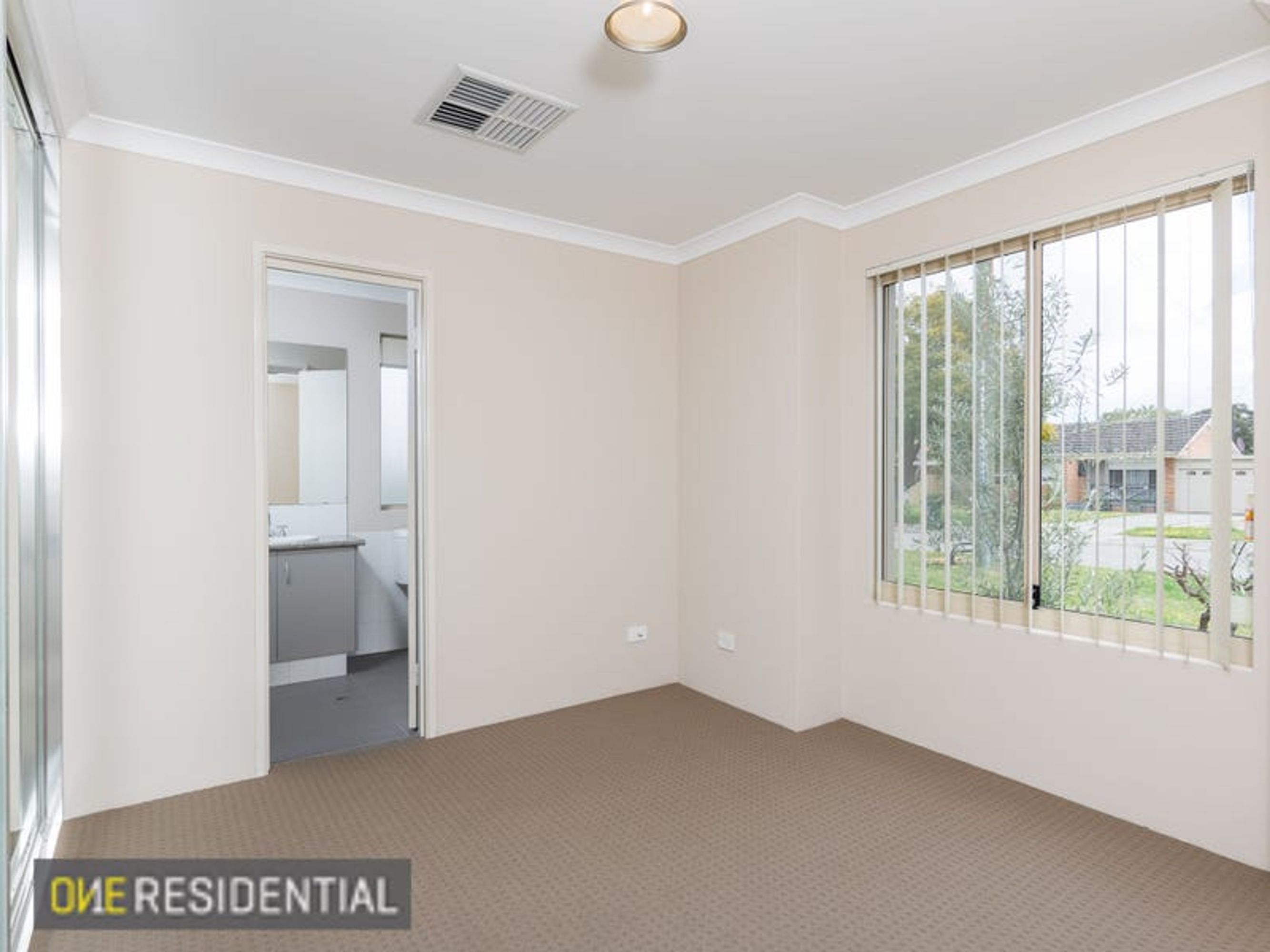 6 Grasmere Place, Kelmscott - Thumbnail 7