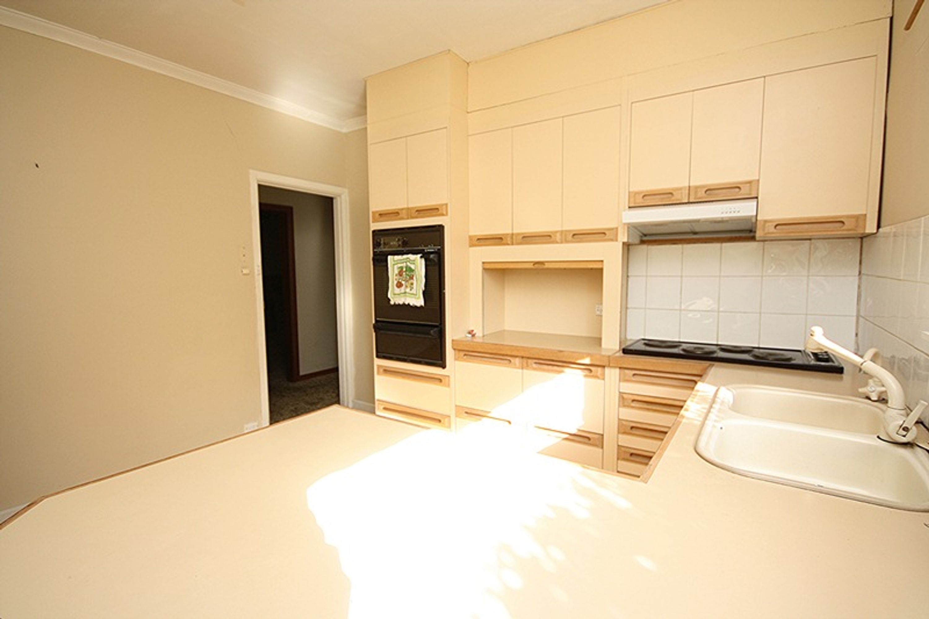 24 Cecil Street, Horsham VIC 3400, Horsham - Thumbnail 3