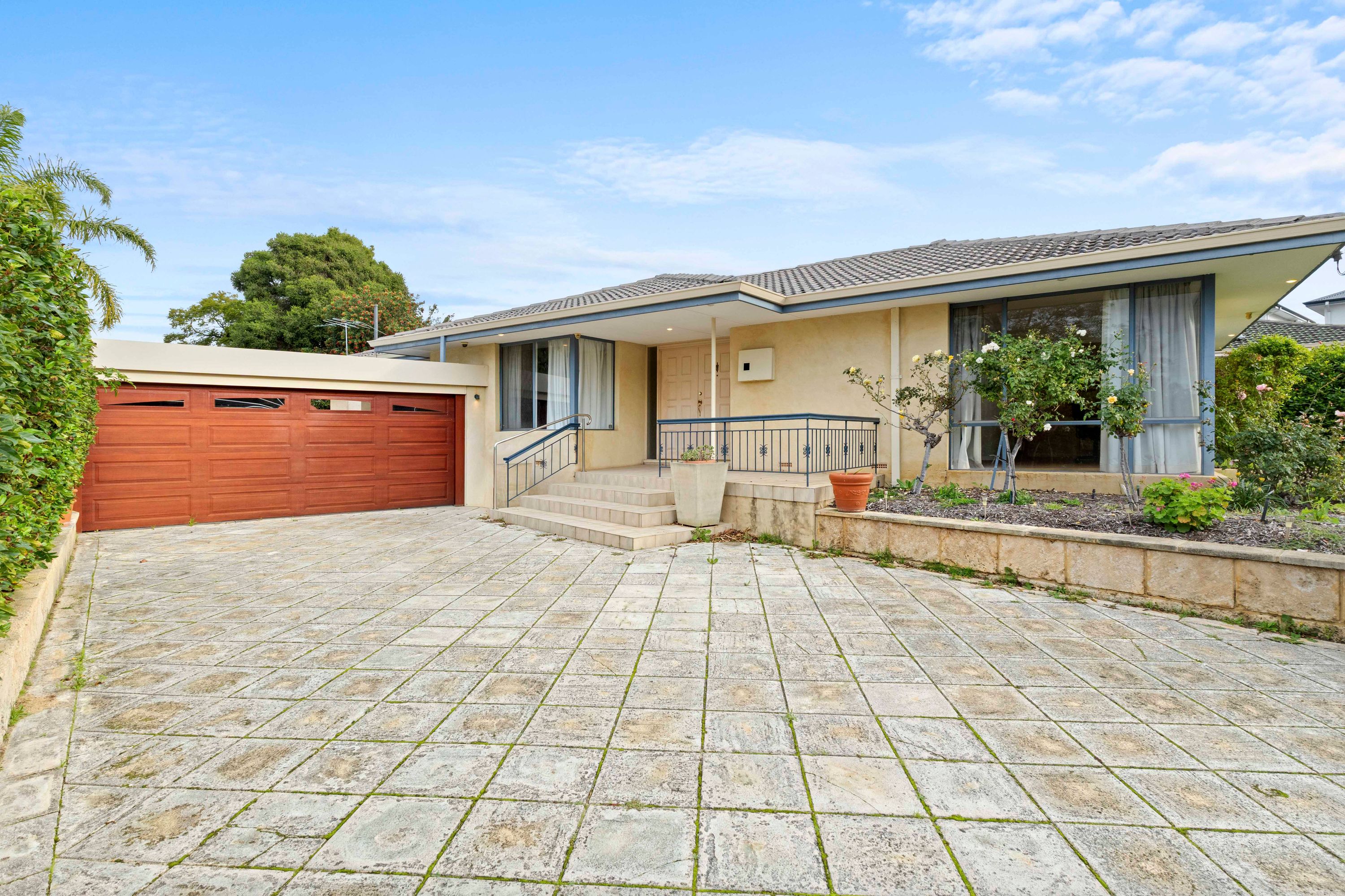 16 Barnsbury Road, Warwick, Warwick - Image 1