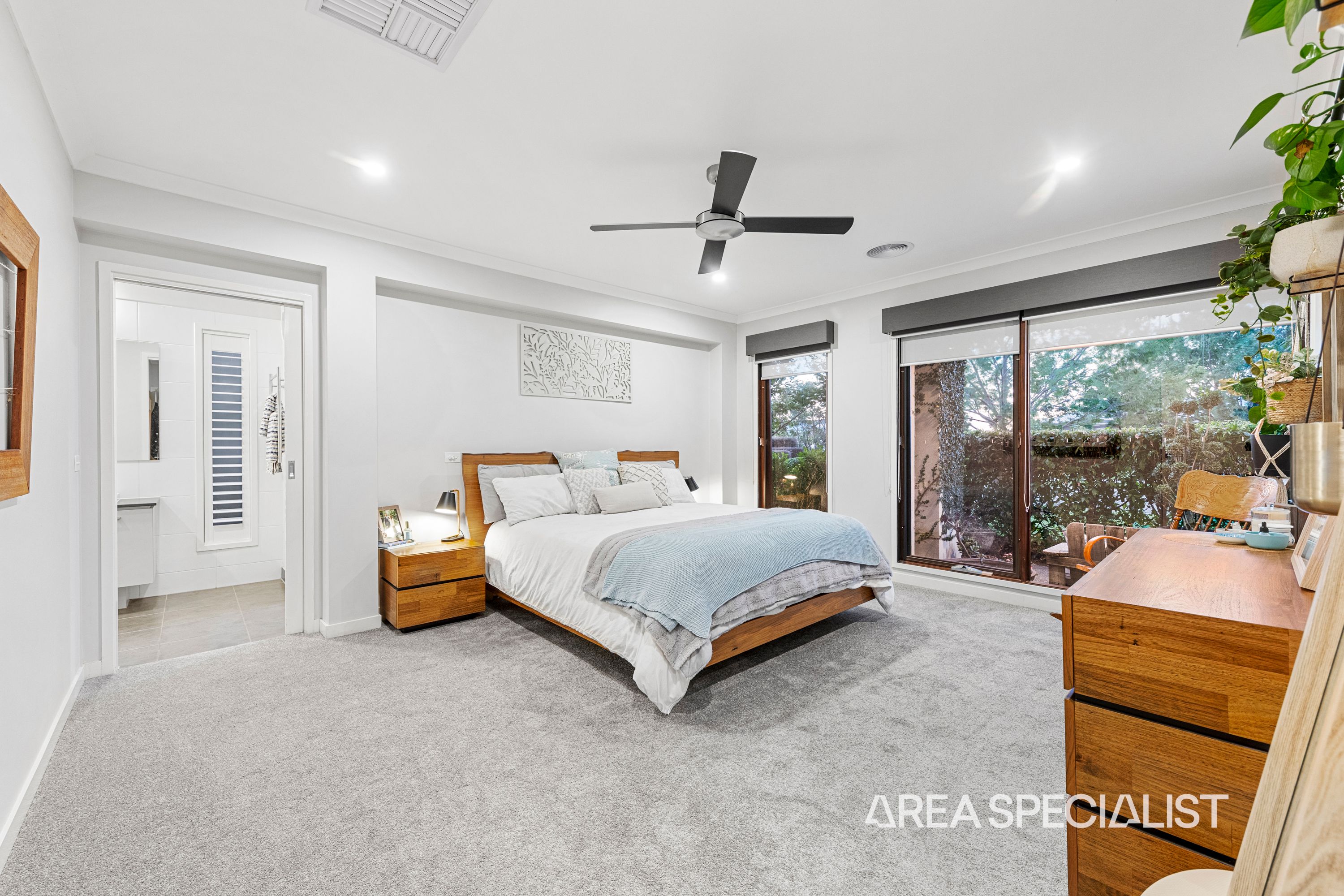 61 Diamond Drive, Koo Wee Rup - Thumbnail 4