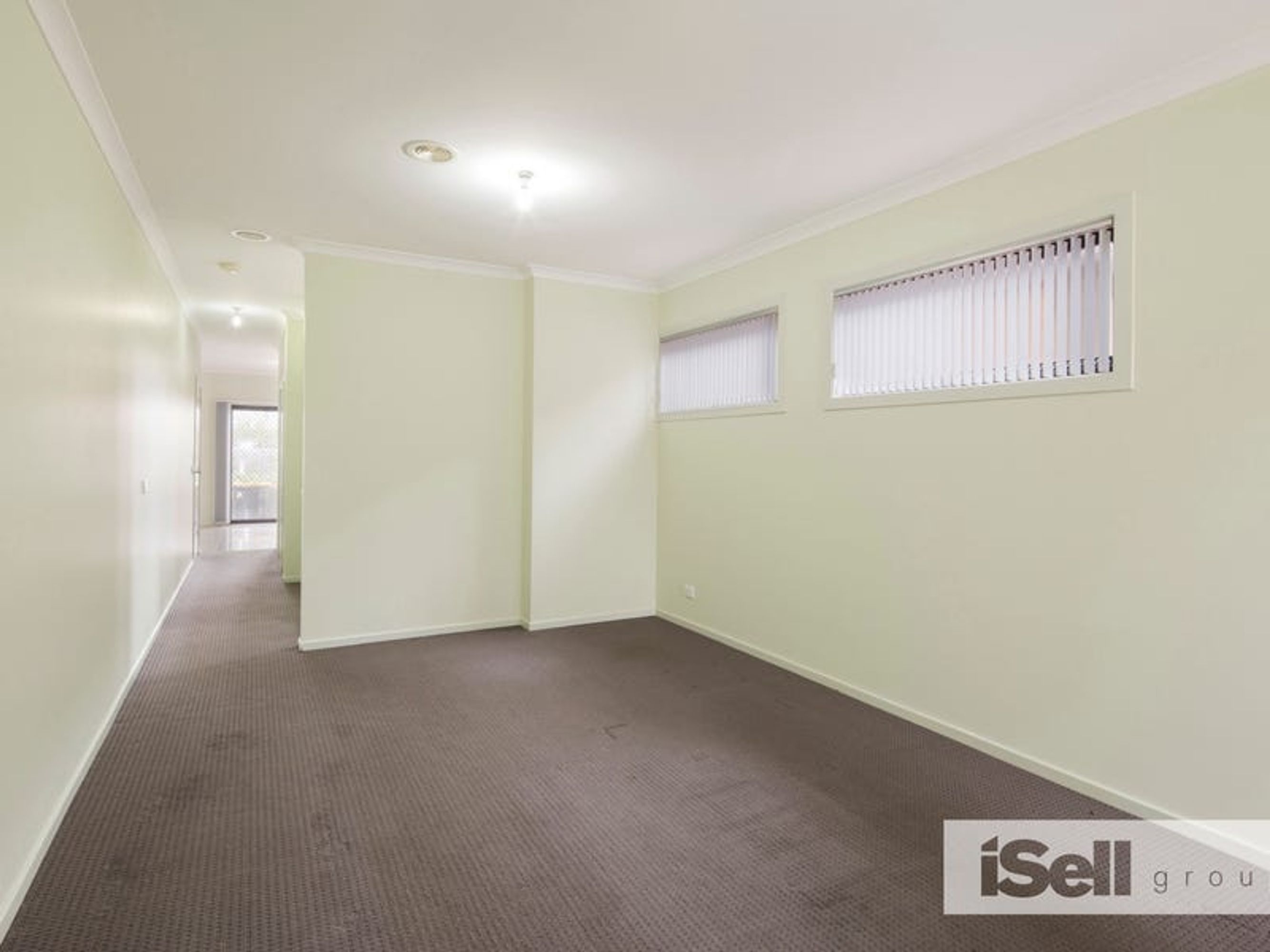 2/13 Davey Court, Springvale - Thumbnail 3