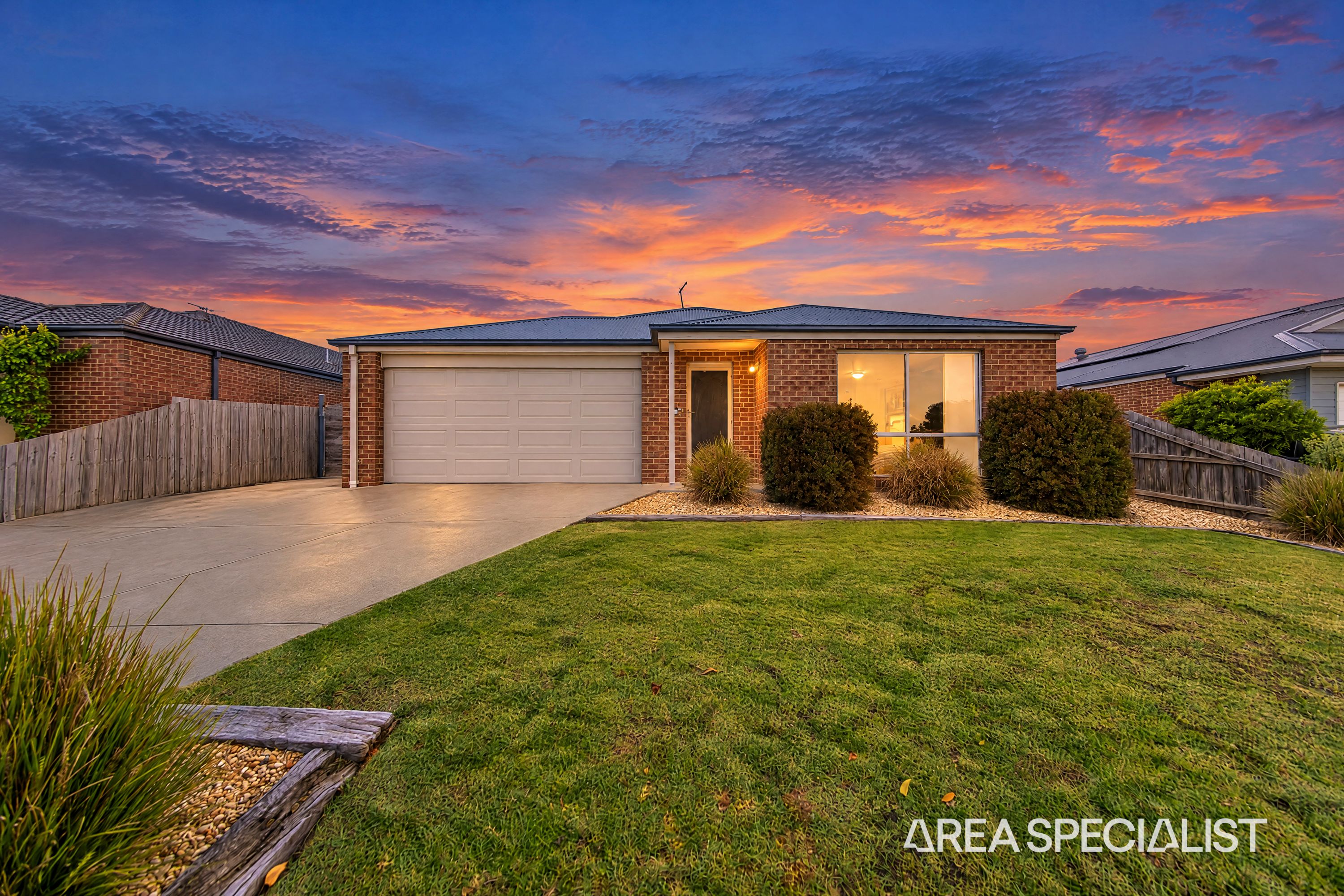23 Silver Way, Koo Wee Rup - Image 1