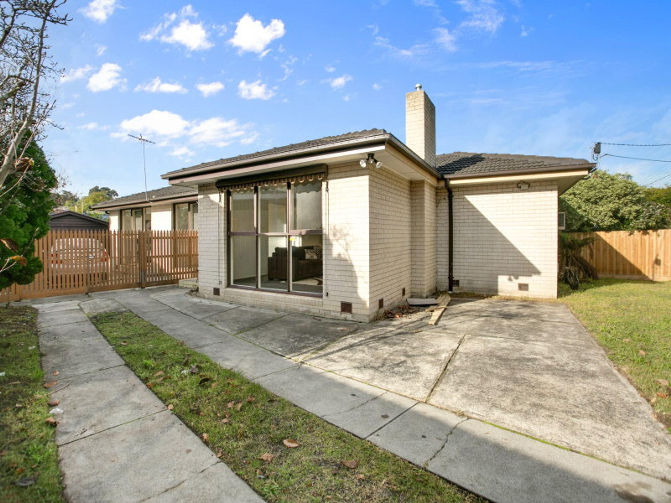 15 Karingal Drive, Frankston