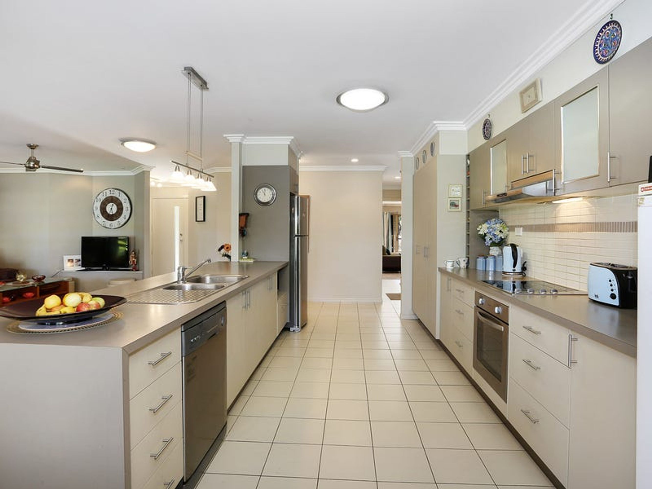 7 Parklands Drive, Gulmarrad - Thumbnail 3