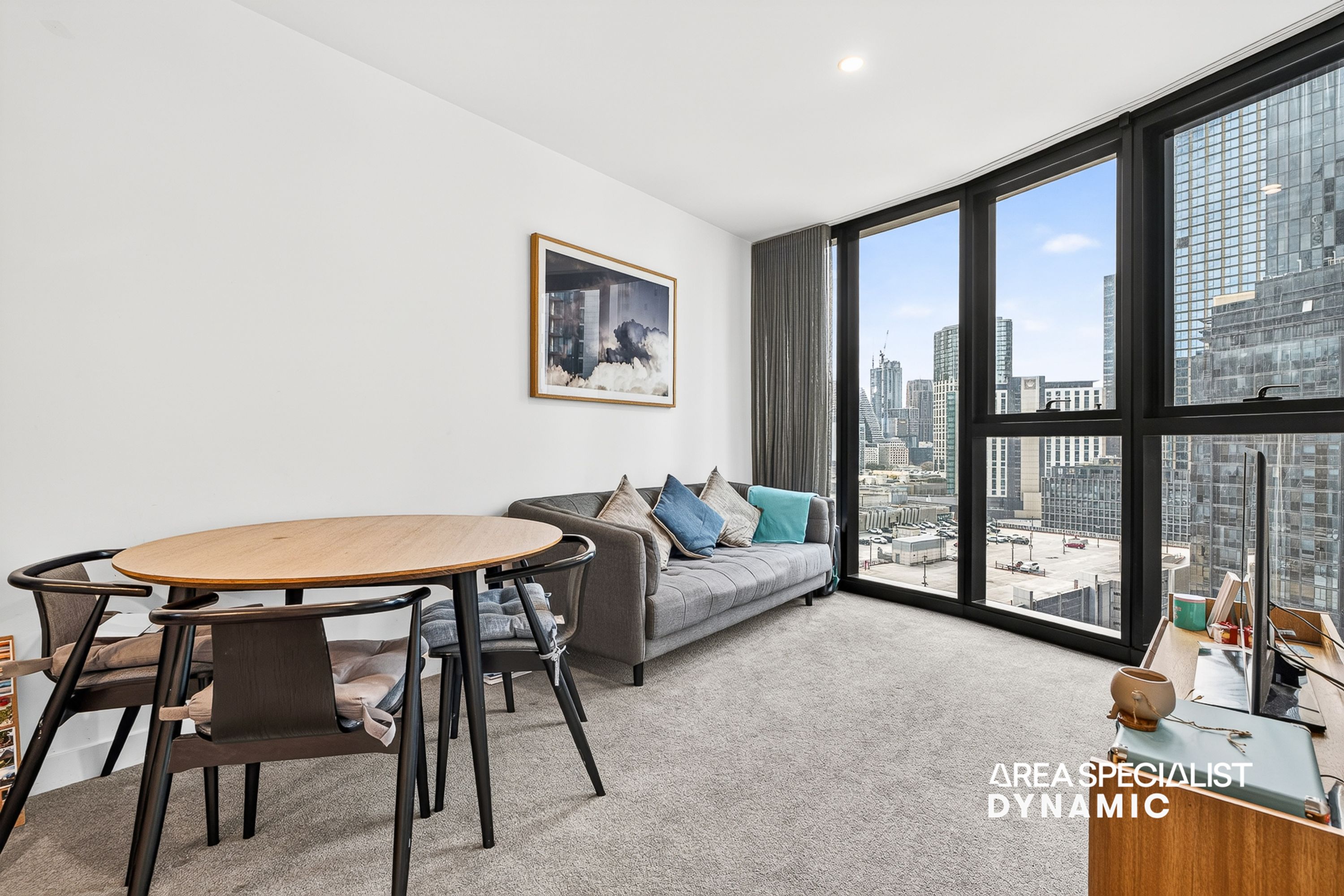 1409/105 Clarendon Street, Southbank, Southbank - Image 1