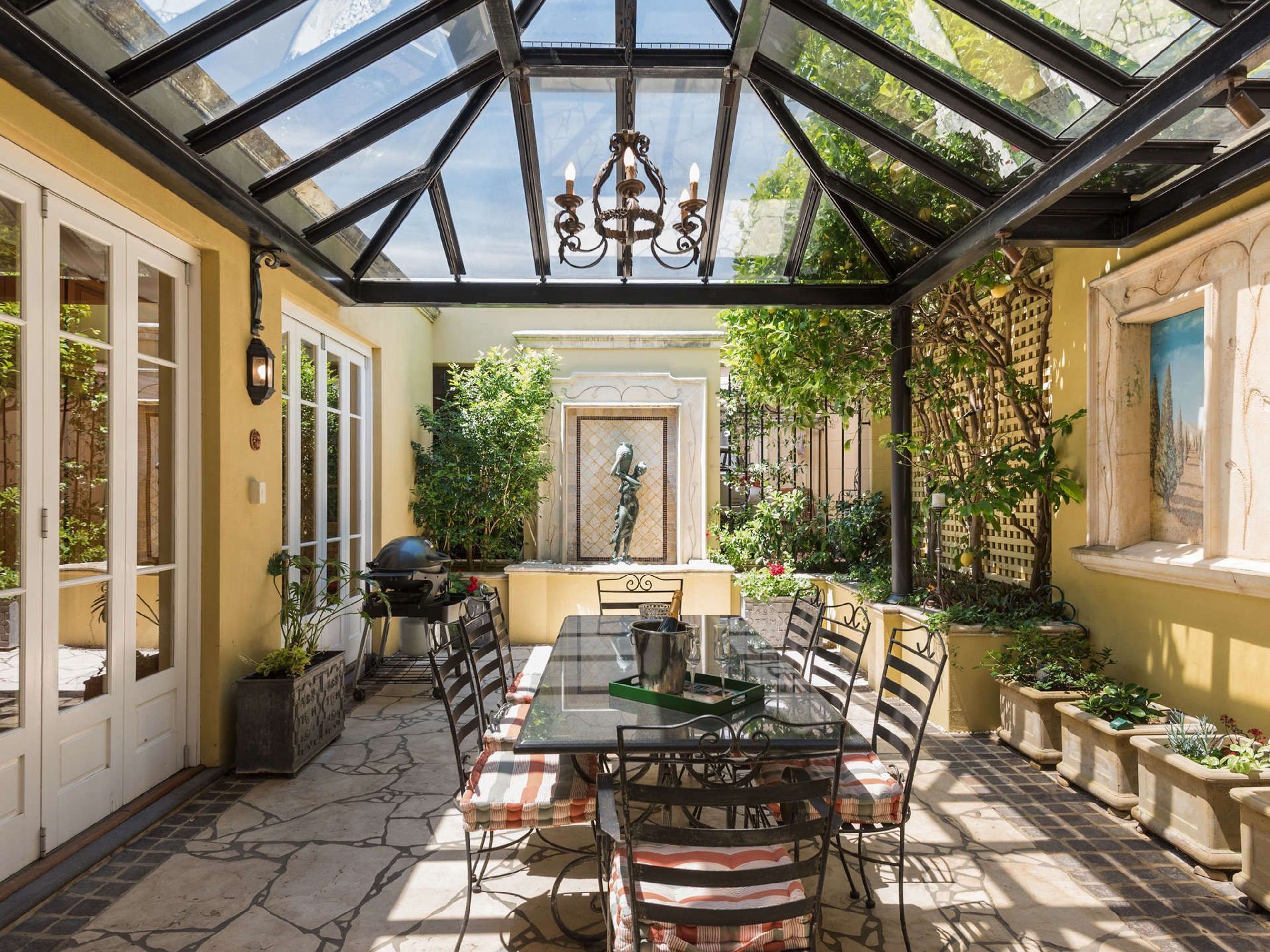 10 Raphael Street, Subiaco - Thumbnail 2