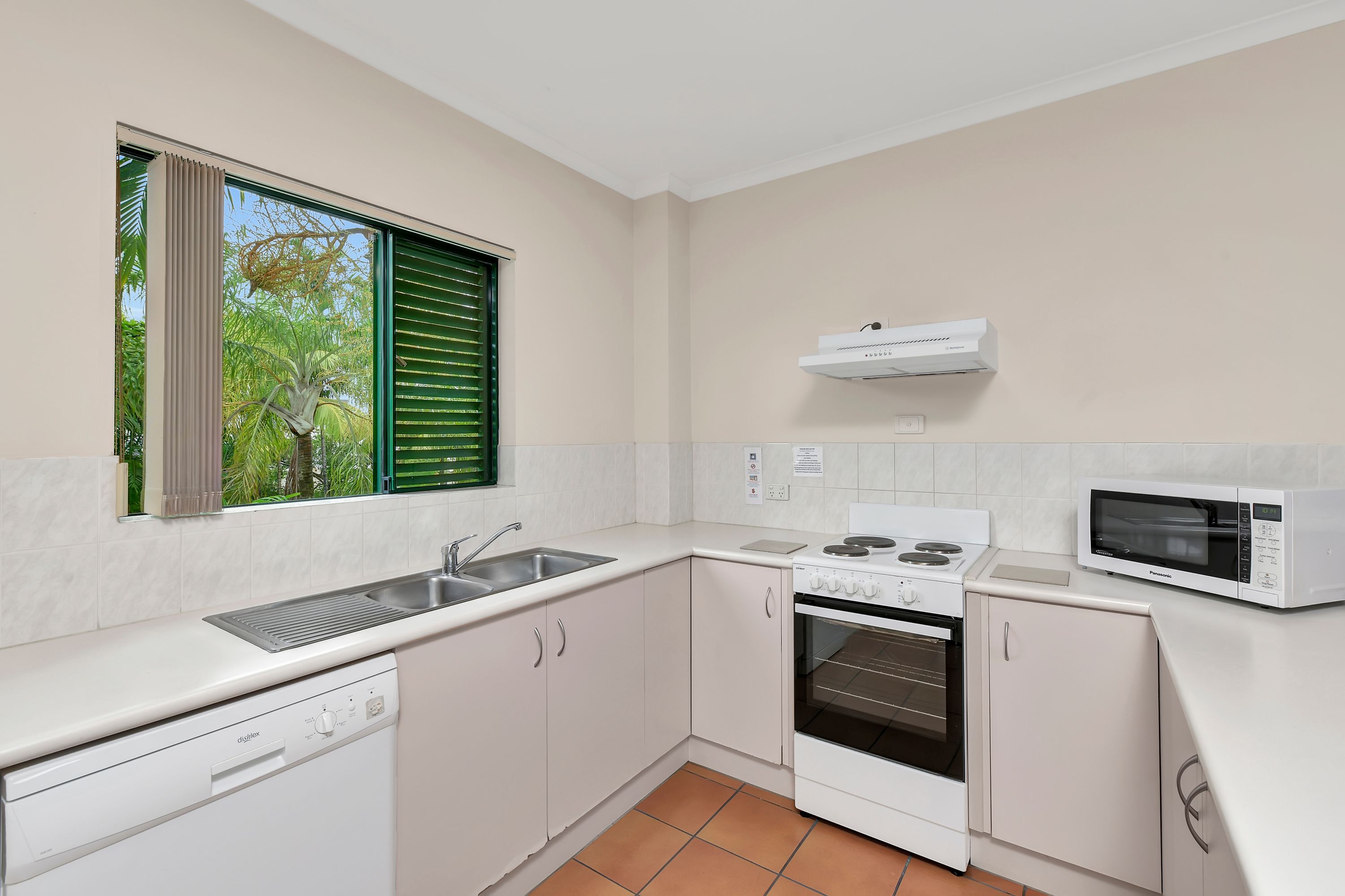 18/294-298 Sheridan Street, Cairns North - Thumbnail 2