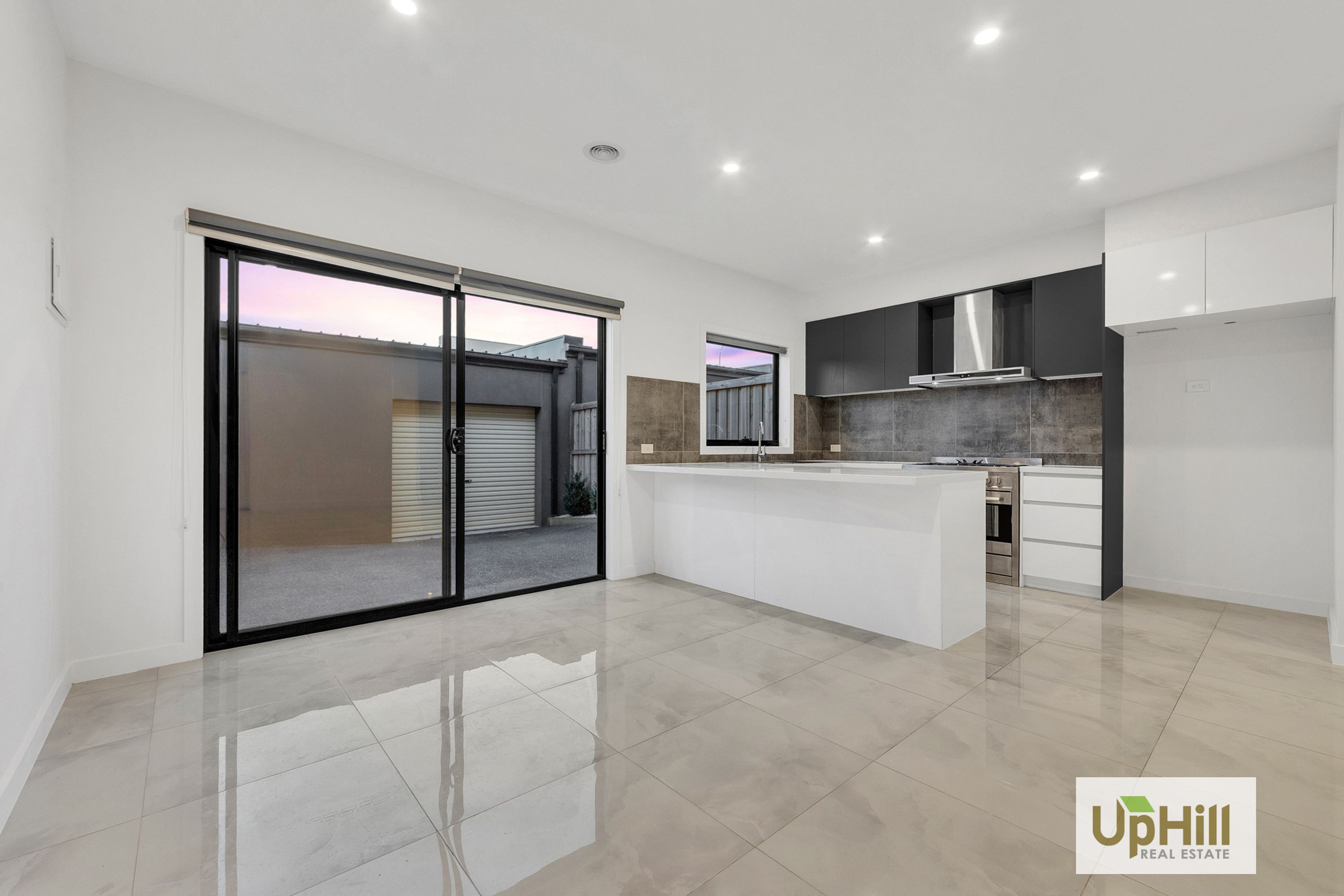 6 Stonethwaite Lane, Clyde North - Thumbnail 5