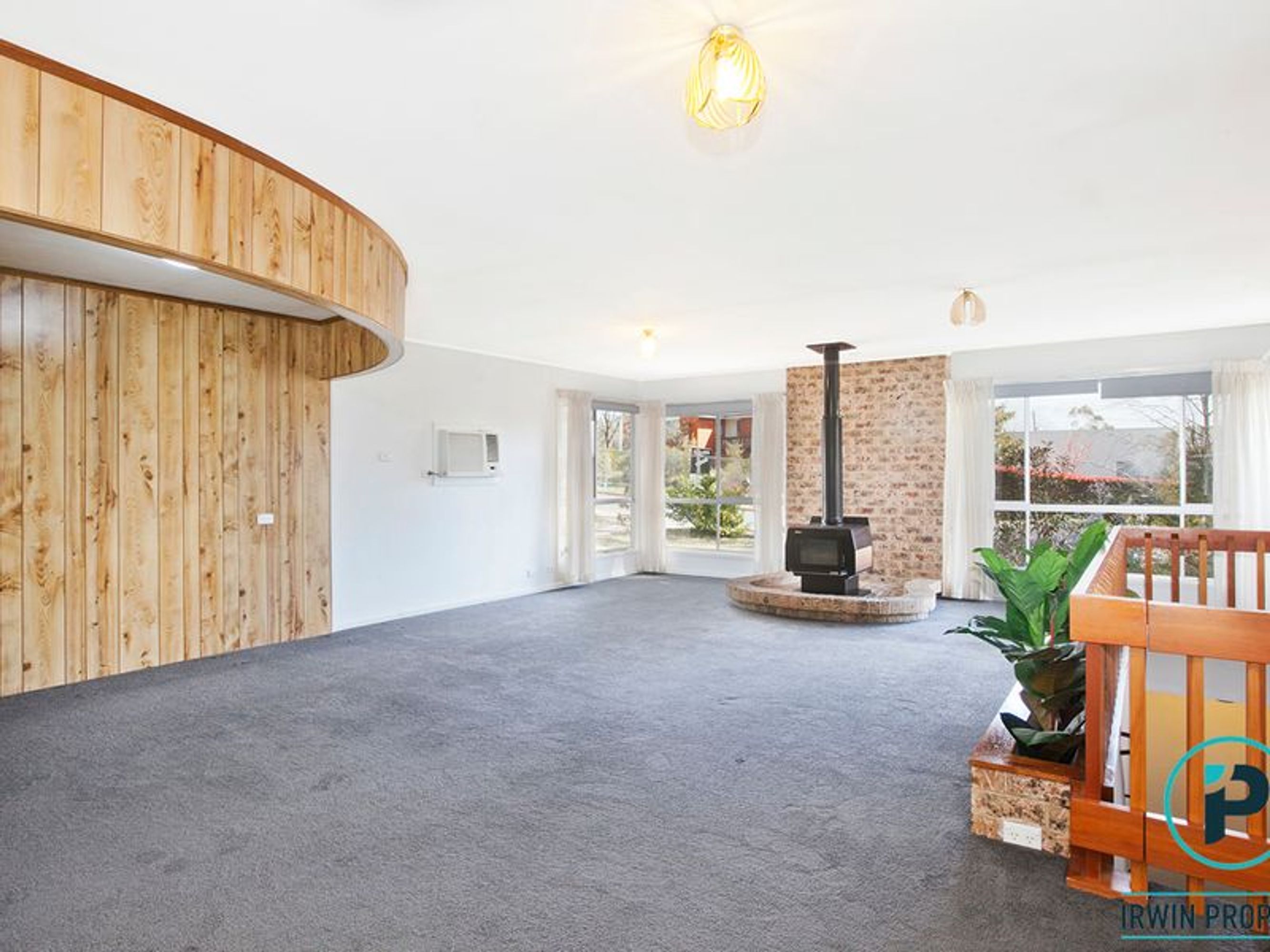 37 Aurora Close, Mawson - Thumbnail 8