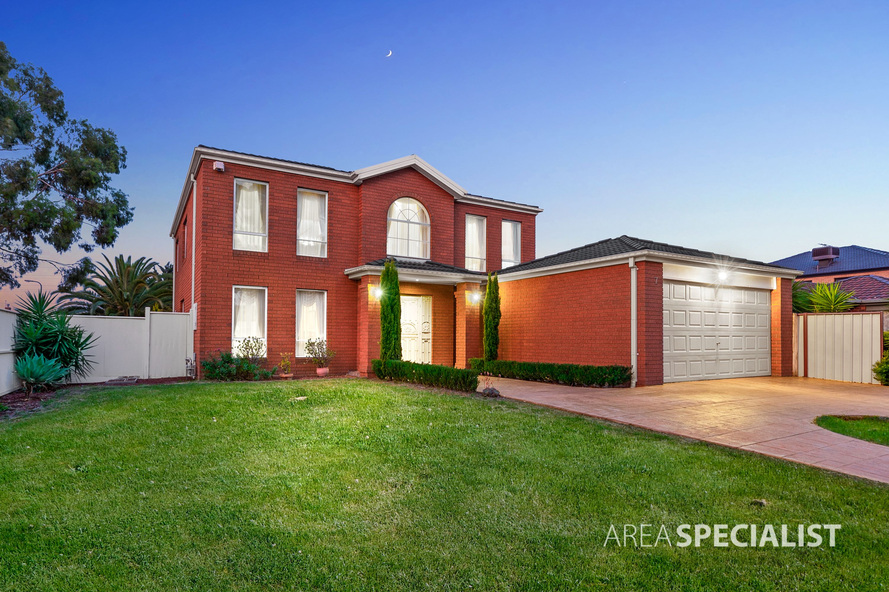 7 Edgewater Circuit, Cairnlea VIC 3023, Cairnlea - Thumbnail 3