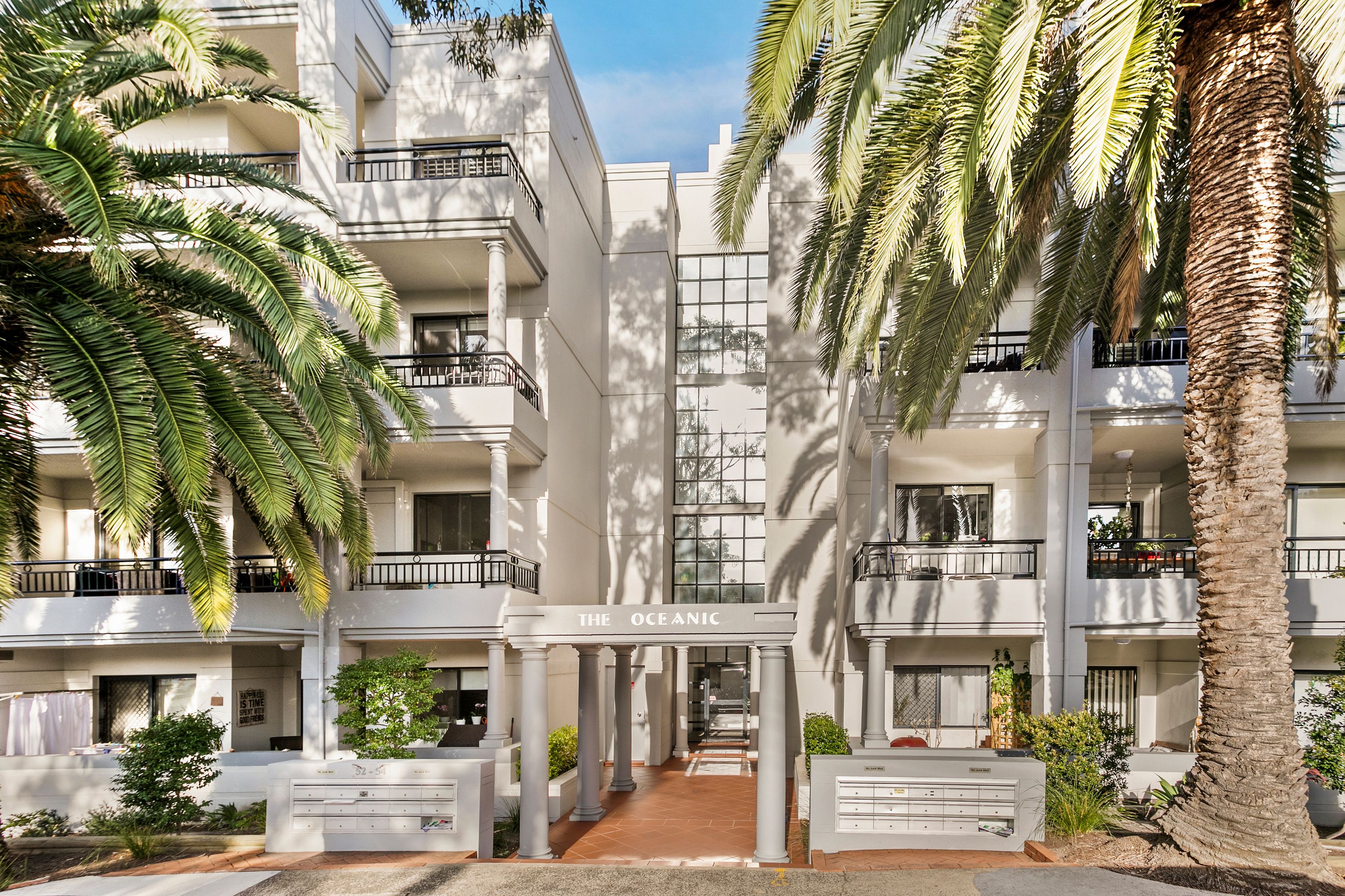 2/52-54 Kingsway, Cronulla NSW 2230, Cronulla - Thumbnail 2