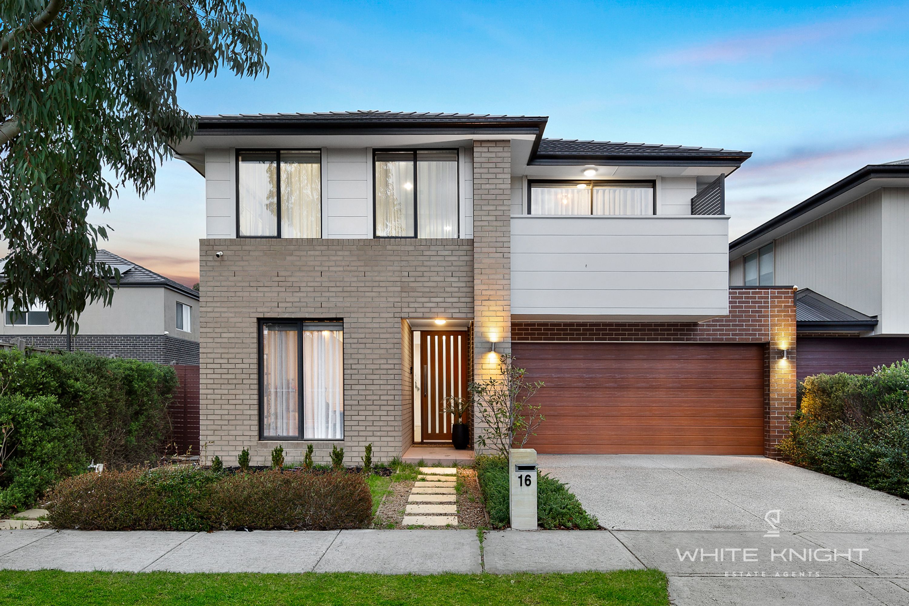 16 Stead Circuit, Burnside VIC 3023, Burnside - Thumbnail 2