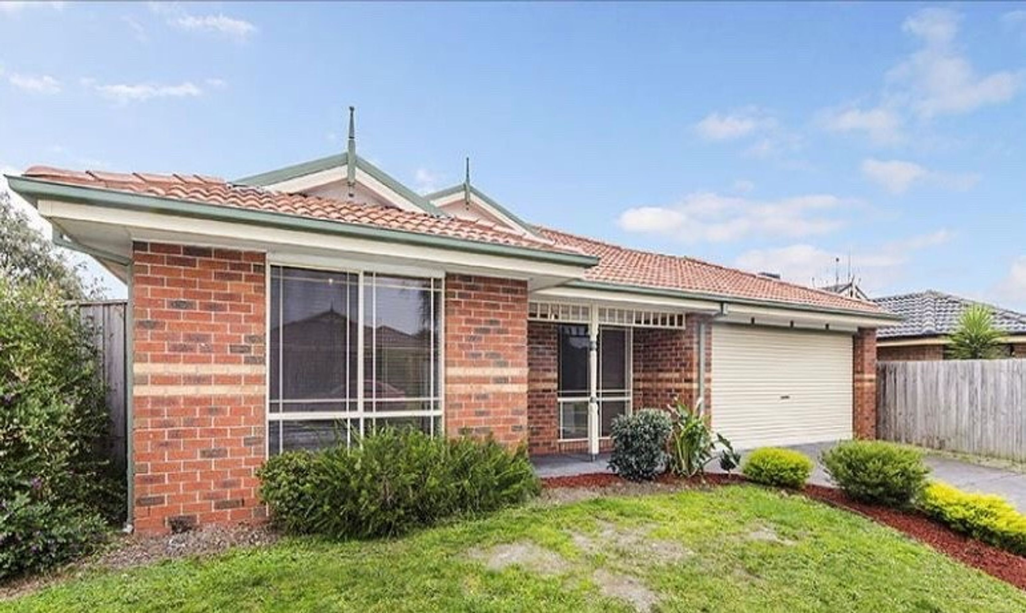 5 Blainroe Crescent, Cranbourne