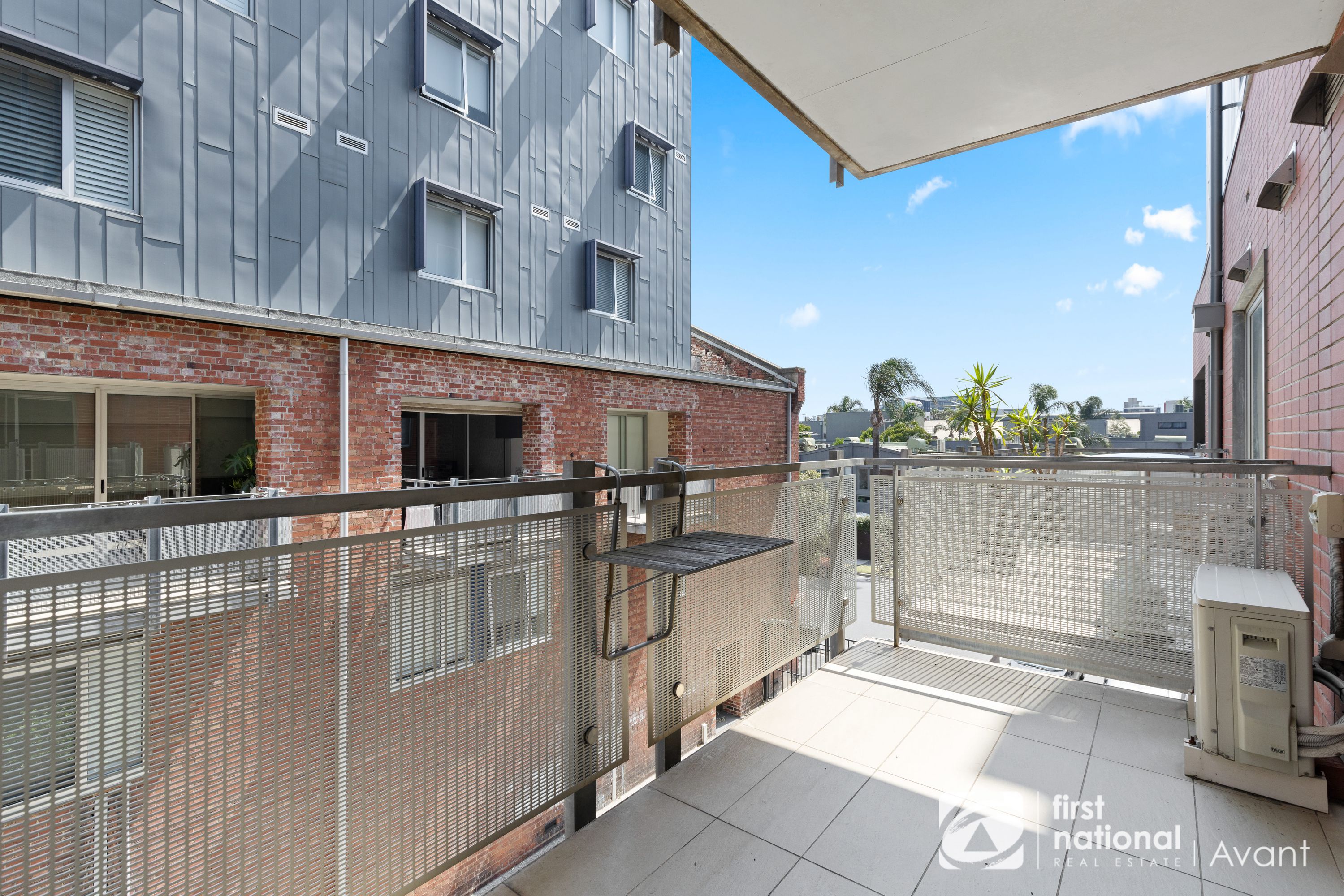 207/52 Dow Street, Port Melbourne - Thumbnail 3