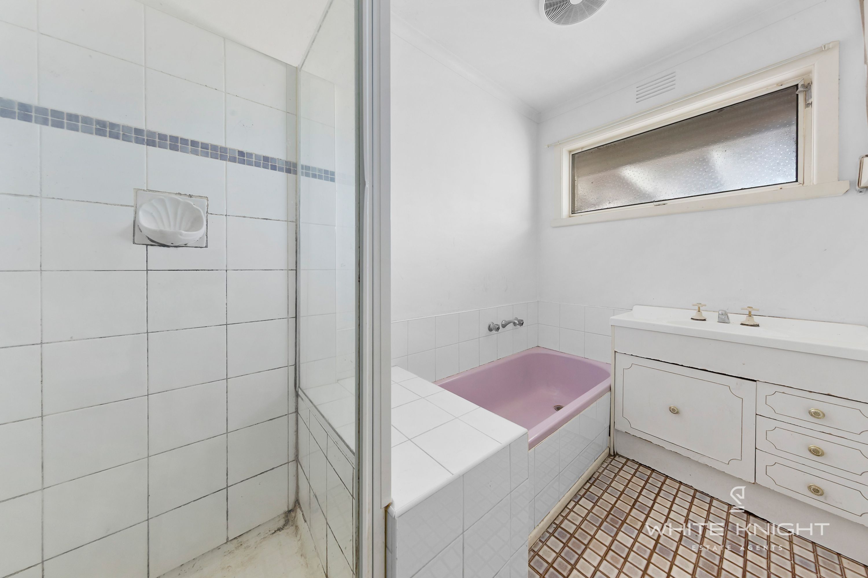 36 Avondale Avenue, St Albans VIC 3021, St Albans - Thumbnail 6