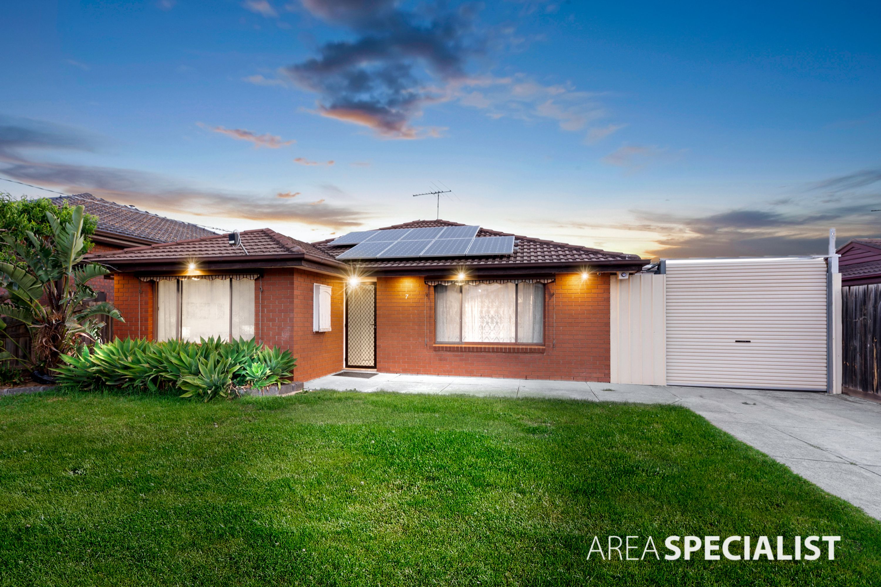 7 Grevillea Road, Kings Park VIC 3021, Kings Park - Thumbnail 2