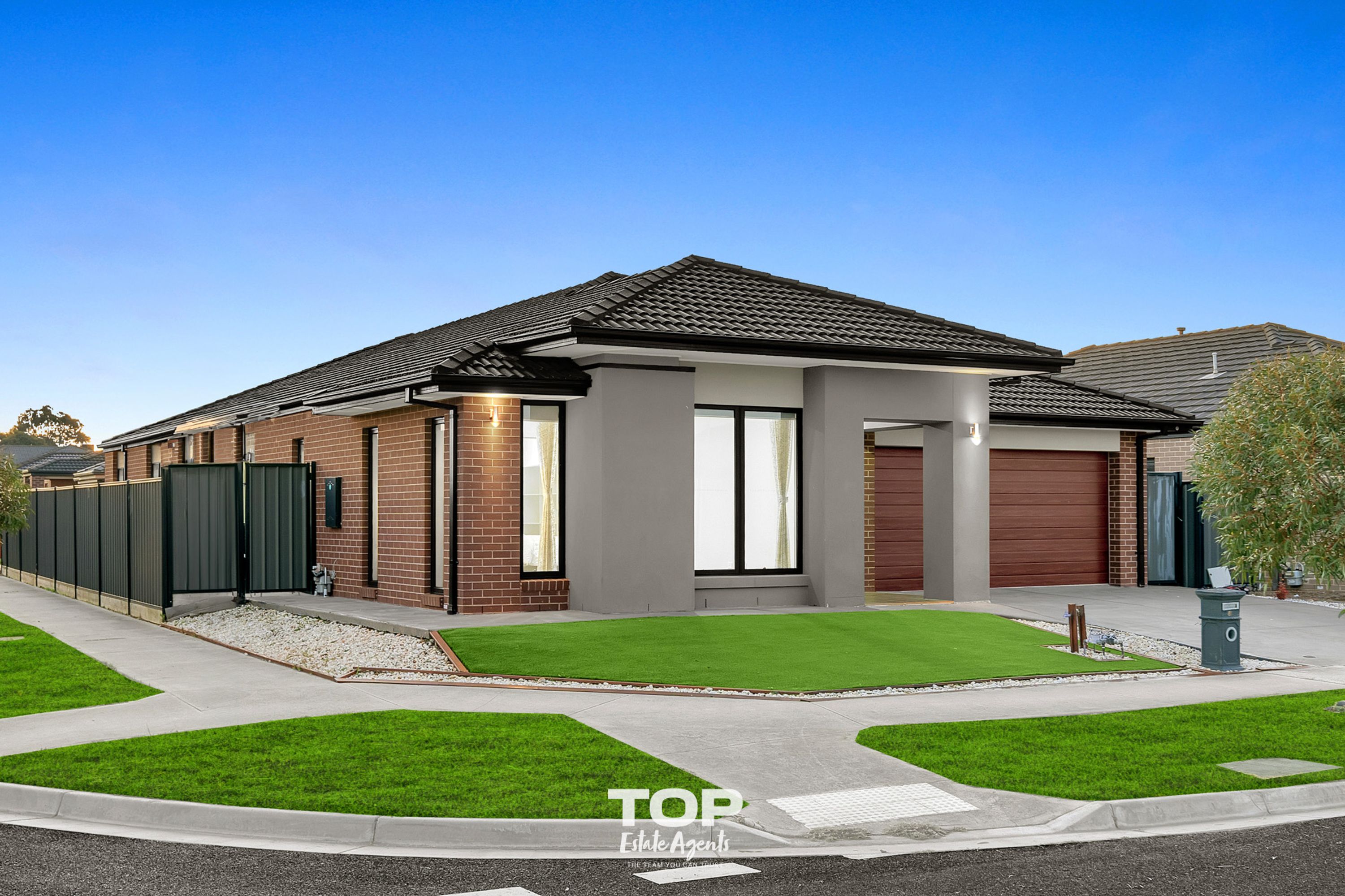 65 Kilmarnock Way, Cranbourne East - Thumbnail 2