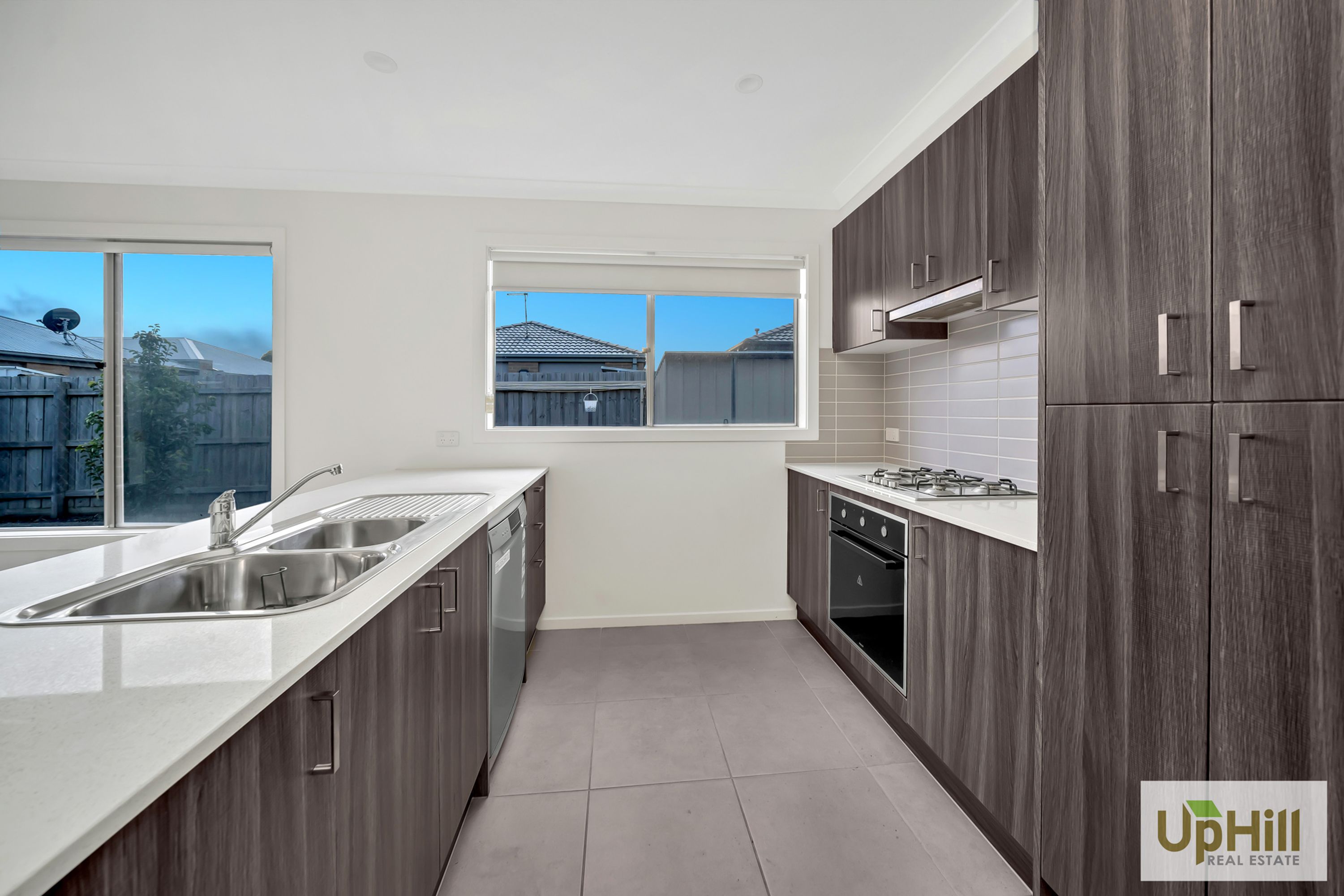 3 NASO PLACE, Clyde North - Thumbnail 2