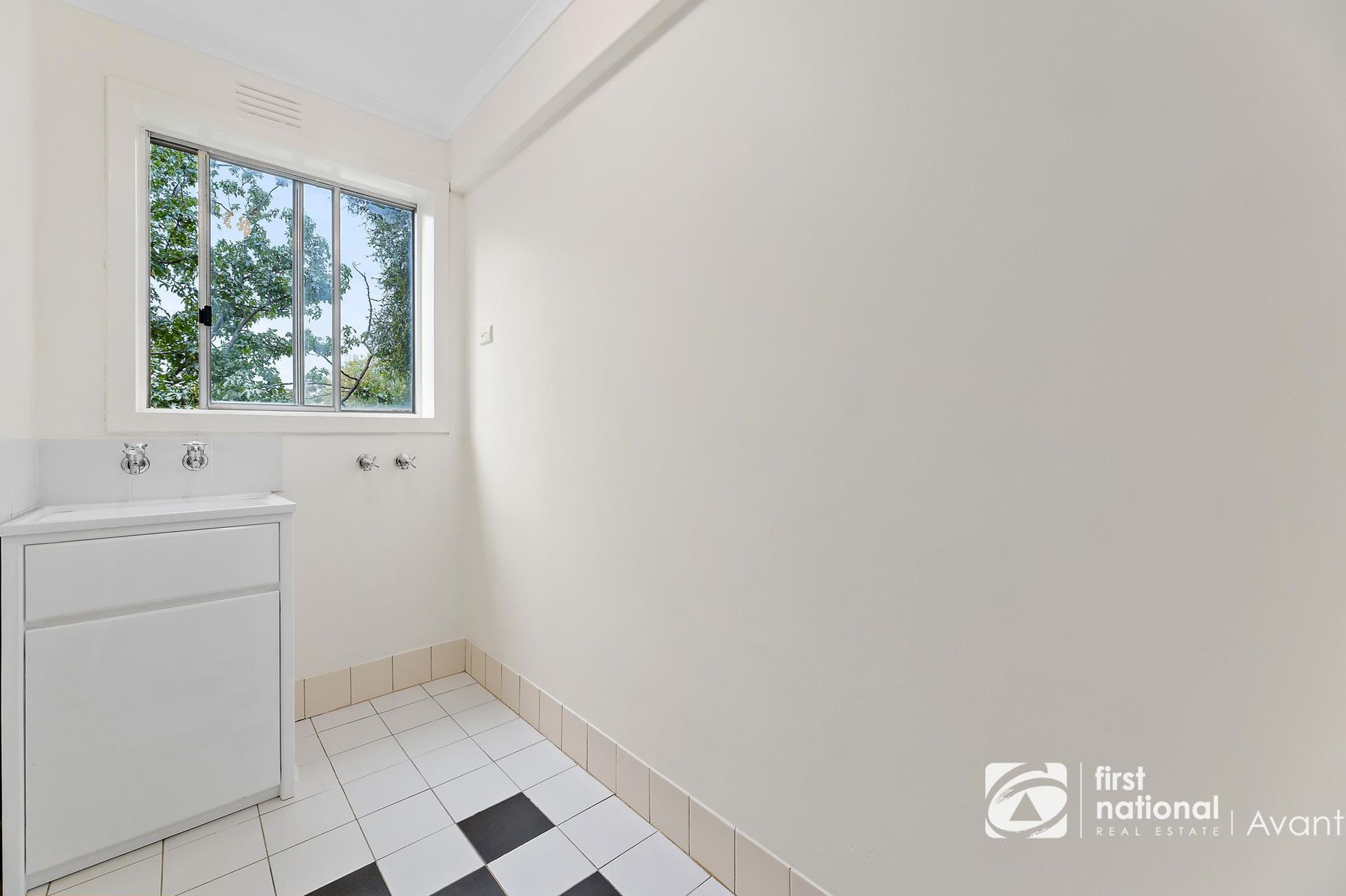 5/6 Kent Road, Box Hill - Thumbnail 8