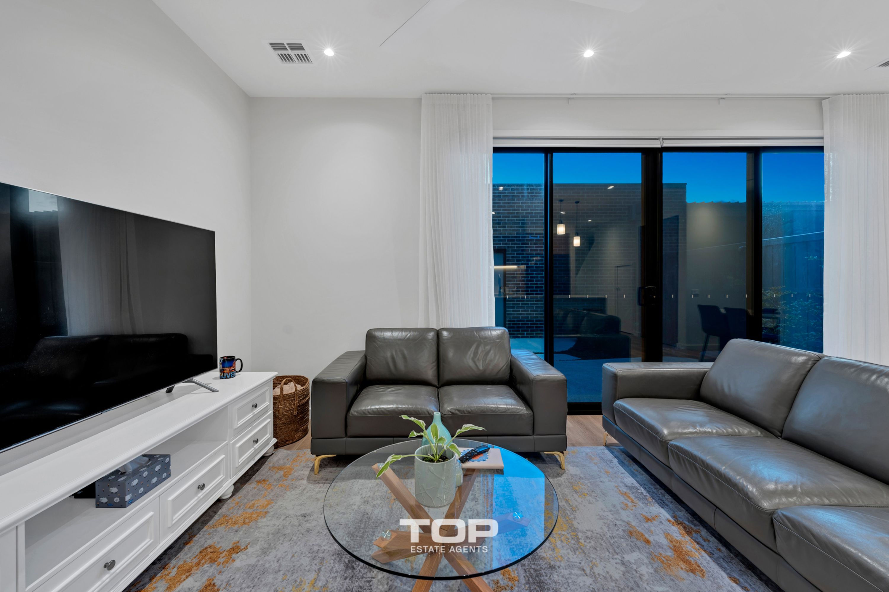 182 Alexander Boulevard, Clyde North - Thumbnail 4