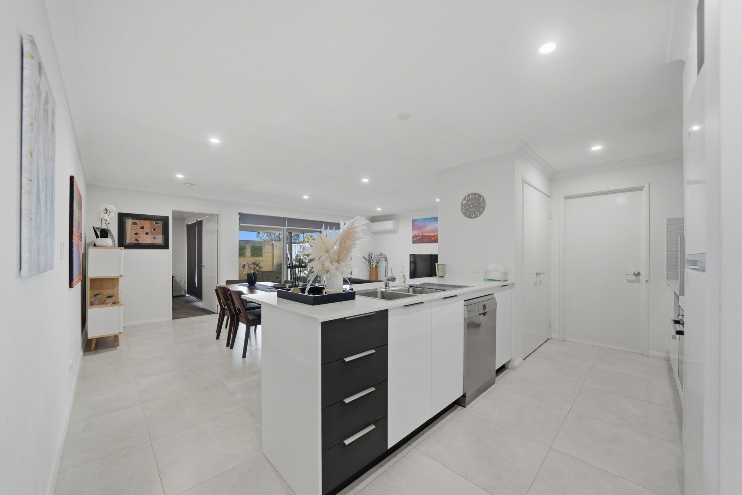 33 Plunkett Turn, Canning Vale, Canning Vale - Thumbnail 2