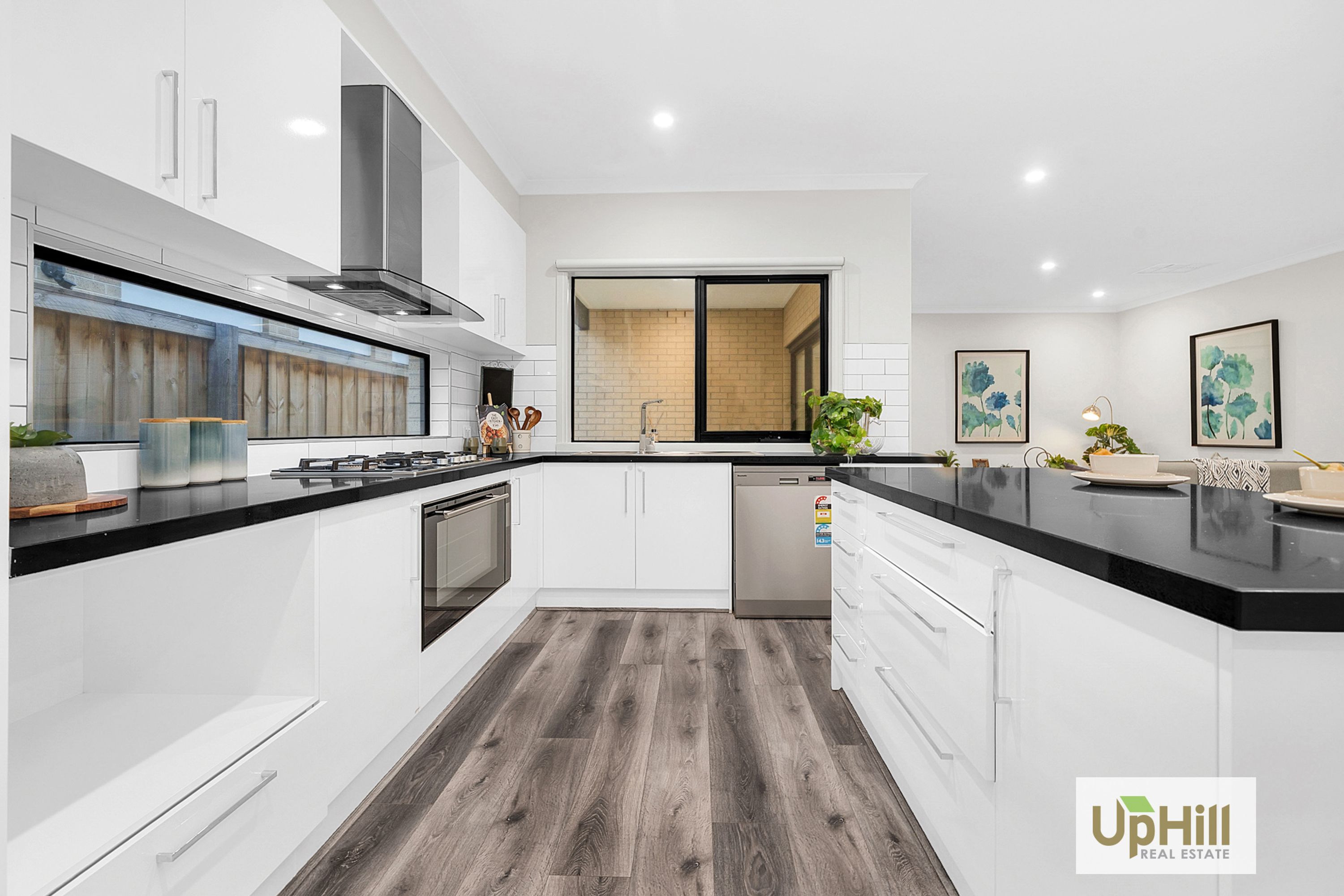 11 Diversity Rd, Clyde North - Thumbnail 3