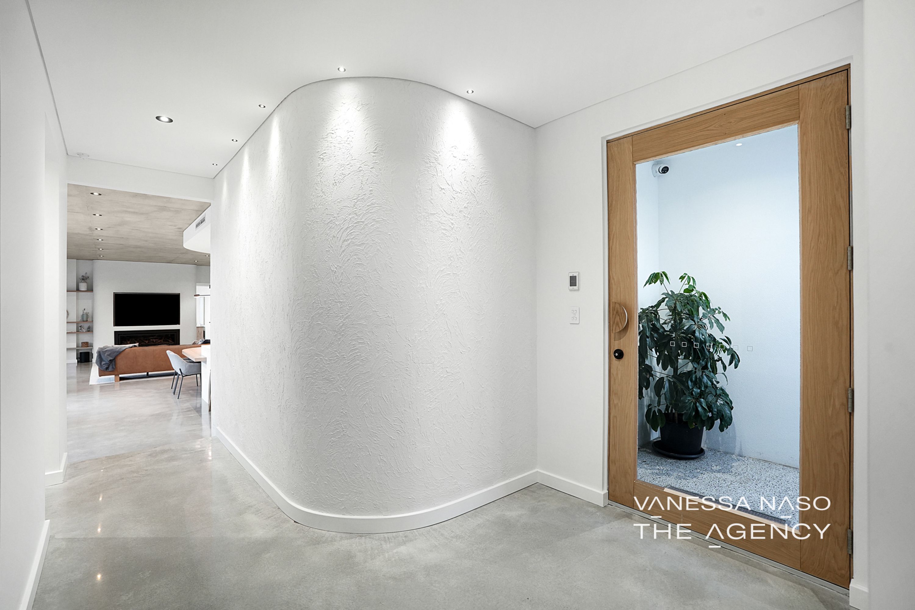 2 Craigie Crescent, Manning - Thumbnail 4