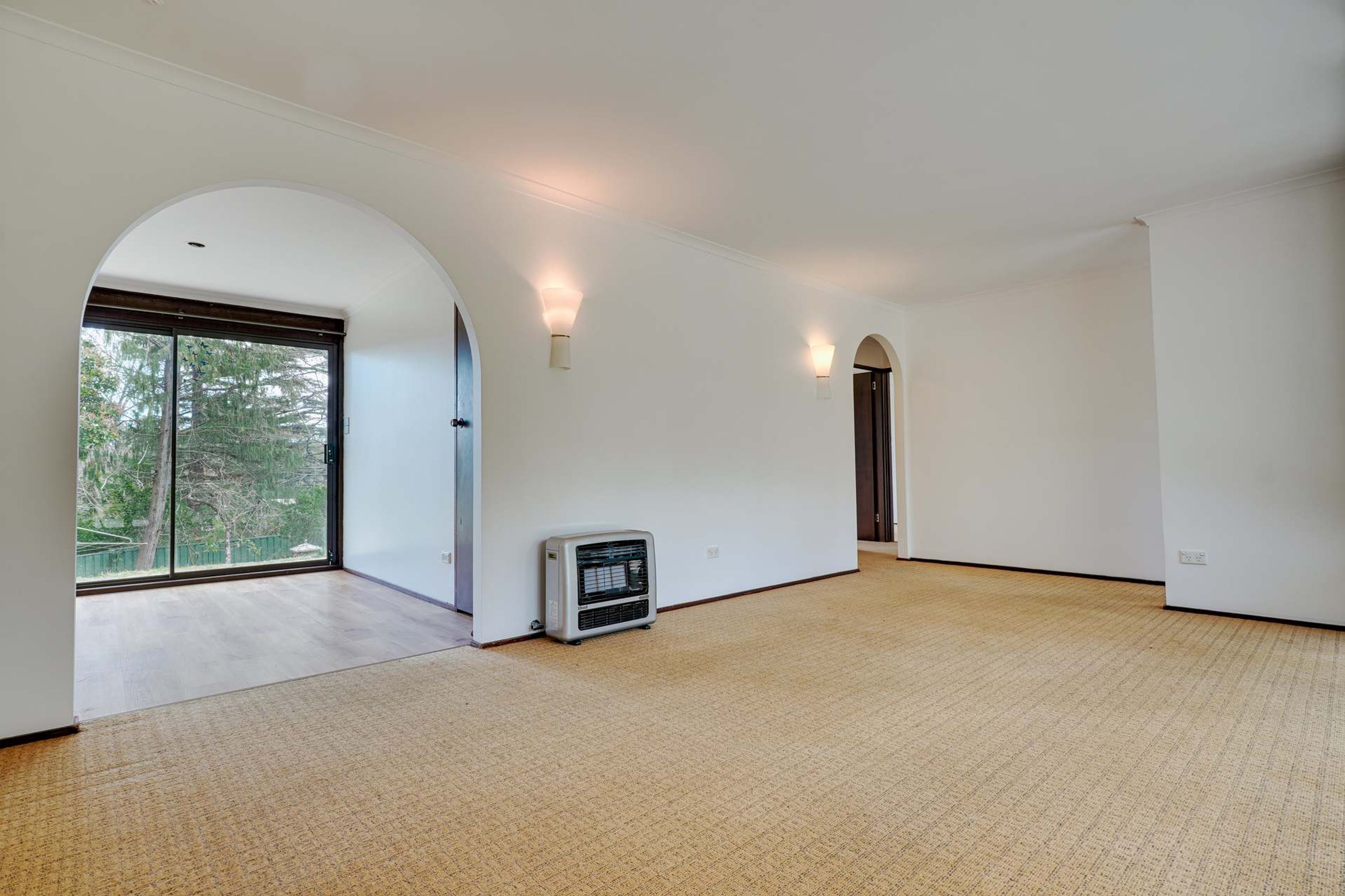 4 Myrtle Street, Katoomba - Thumbnail 2