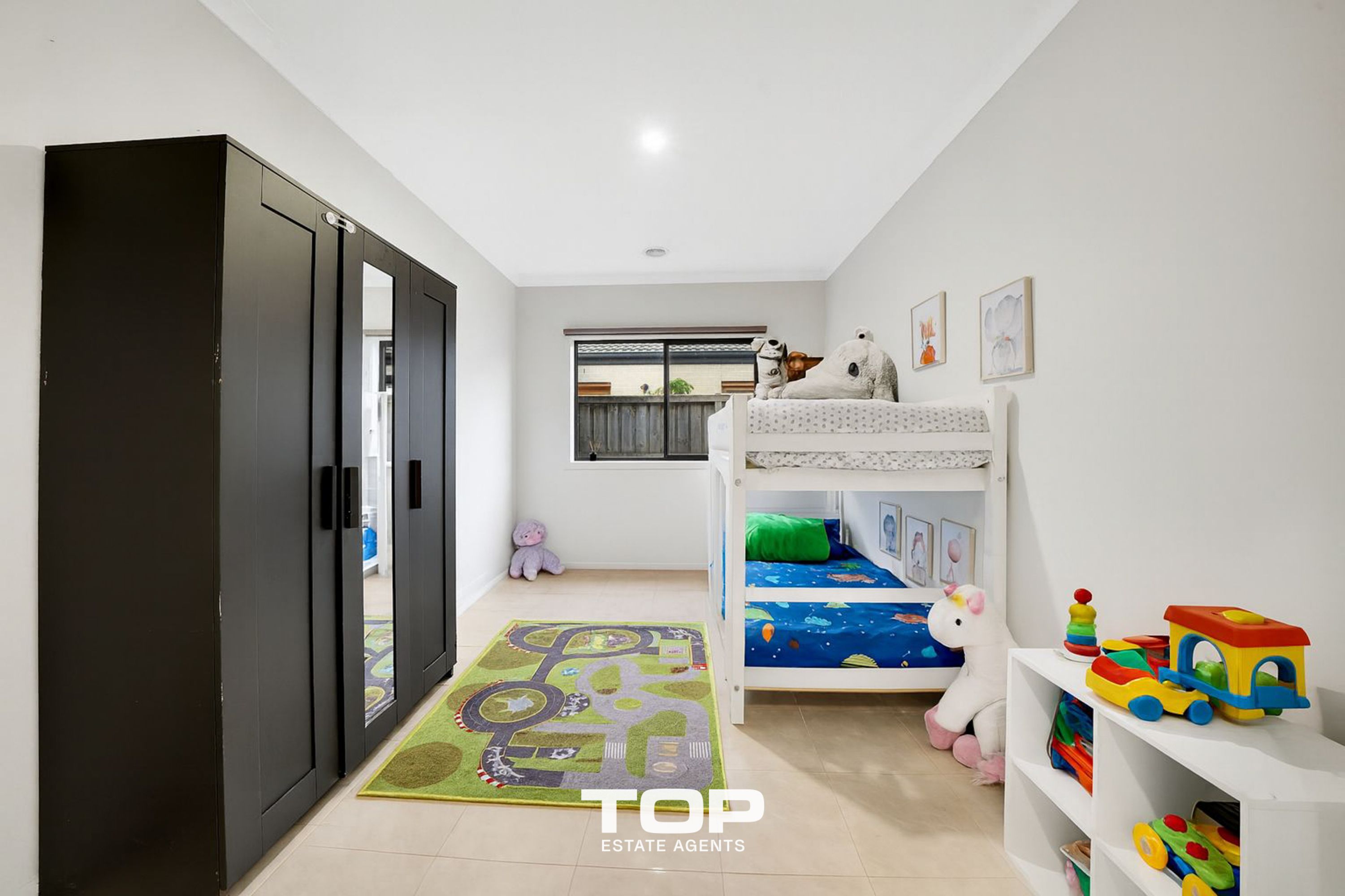 16 Wheelers Park Drive, Cranbourne North - Thumbnail 6