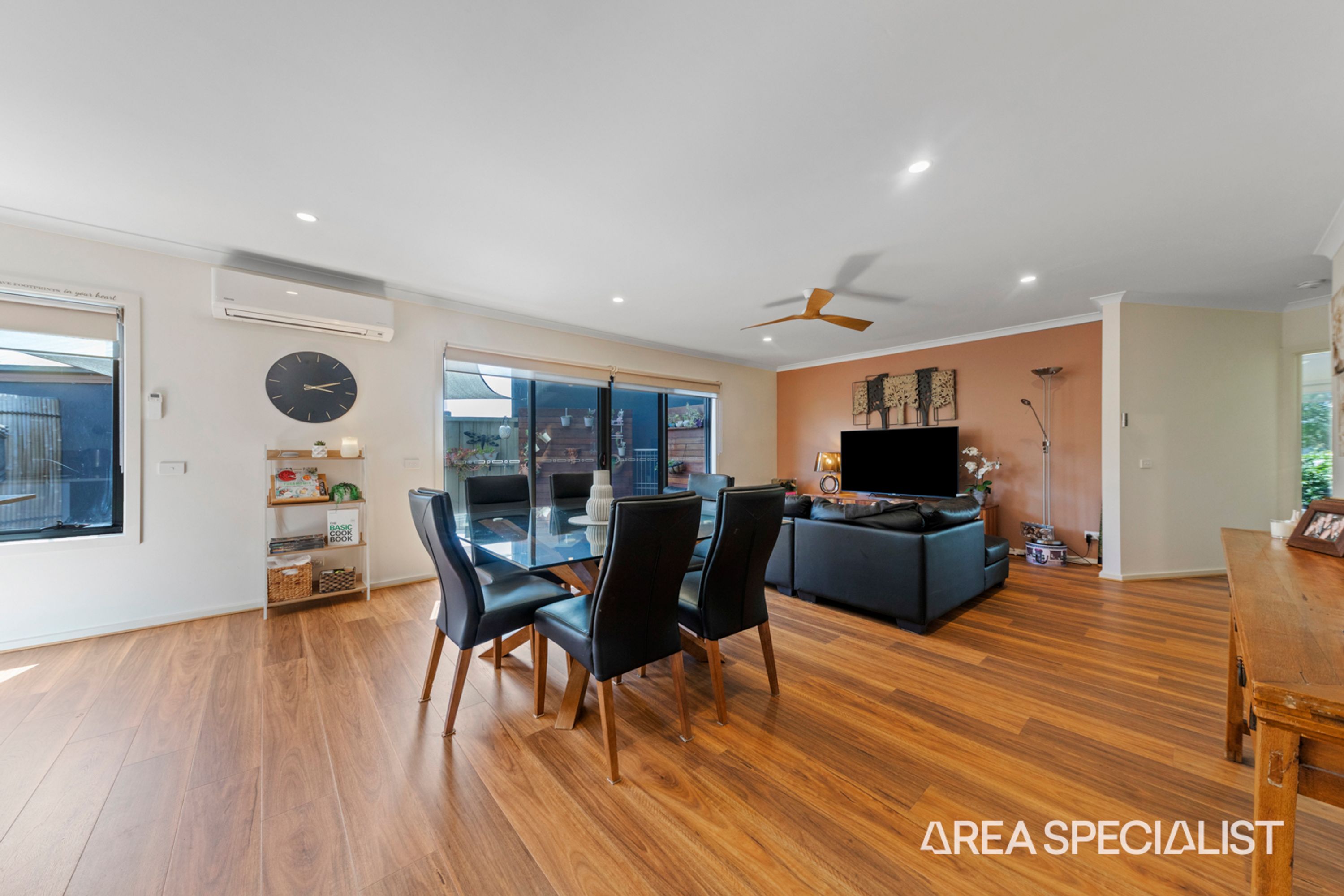 58 Armidale Drive, Pakenham - Thumbnail 7