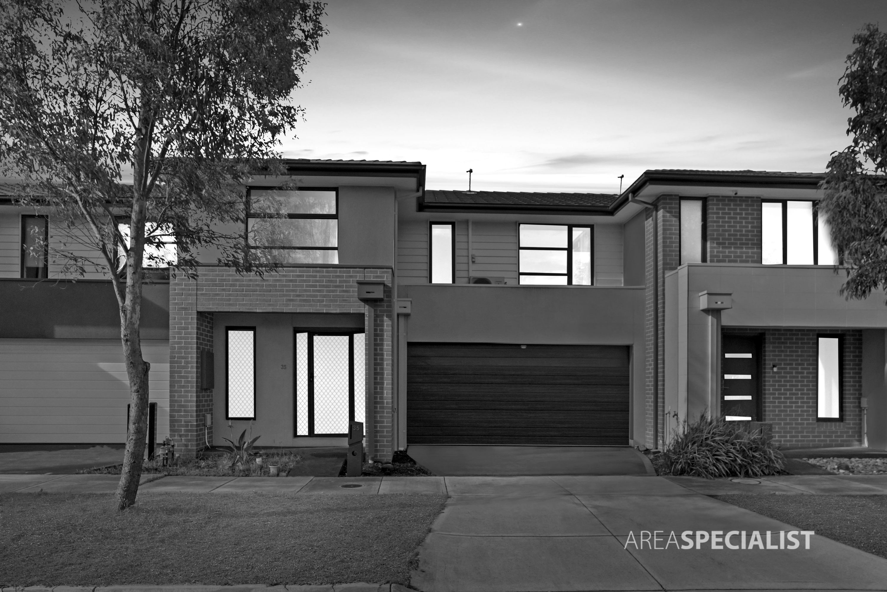 35 Attunga Grove, Werribee