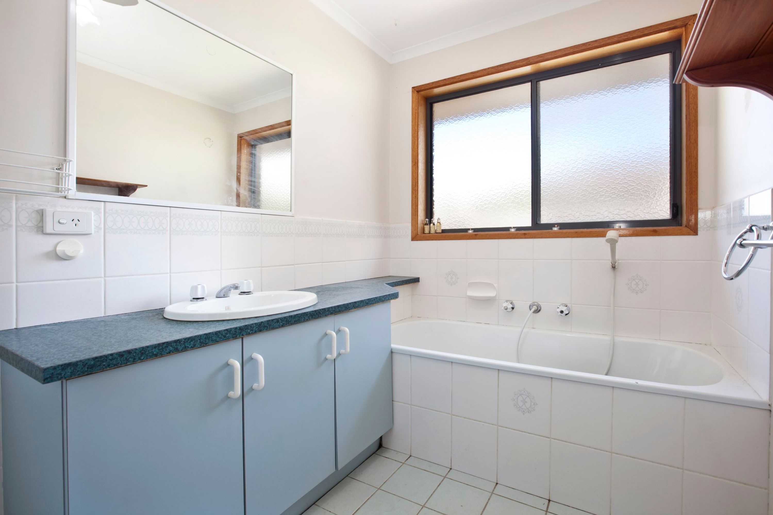 33 Danube Drive, Werribee, VIC 3030, Werribee - Thumbnail 4